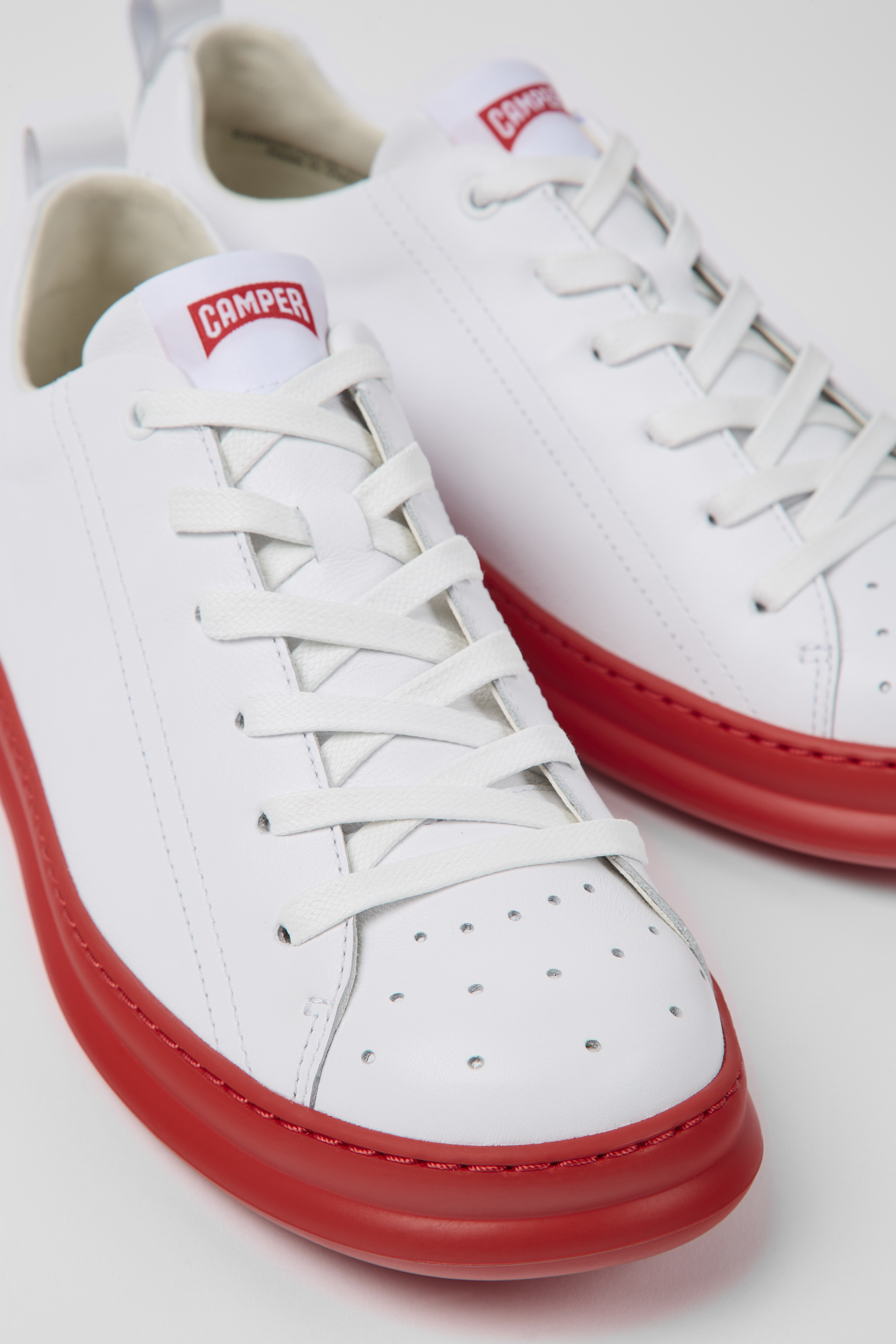 Runner - White and red leather sneakers for men
