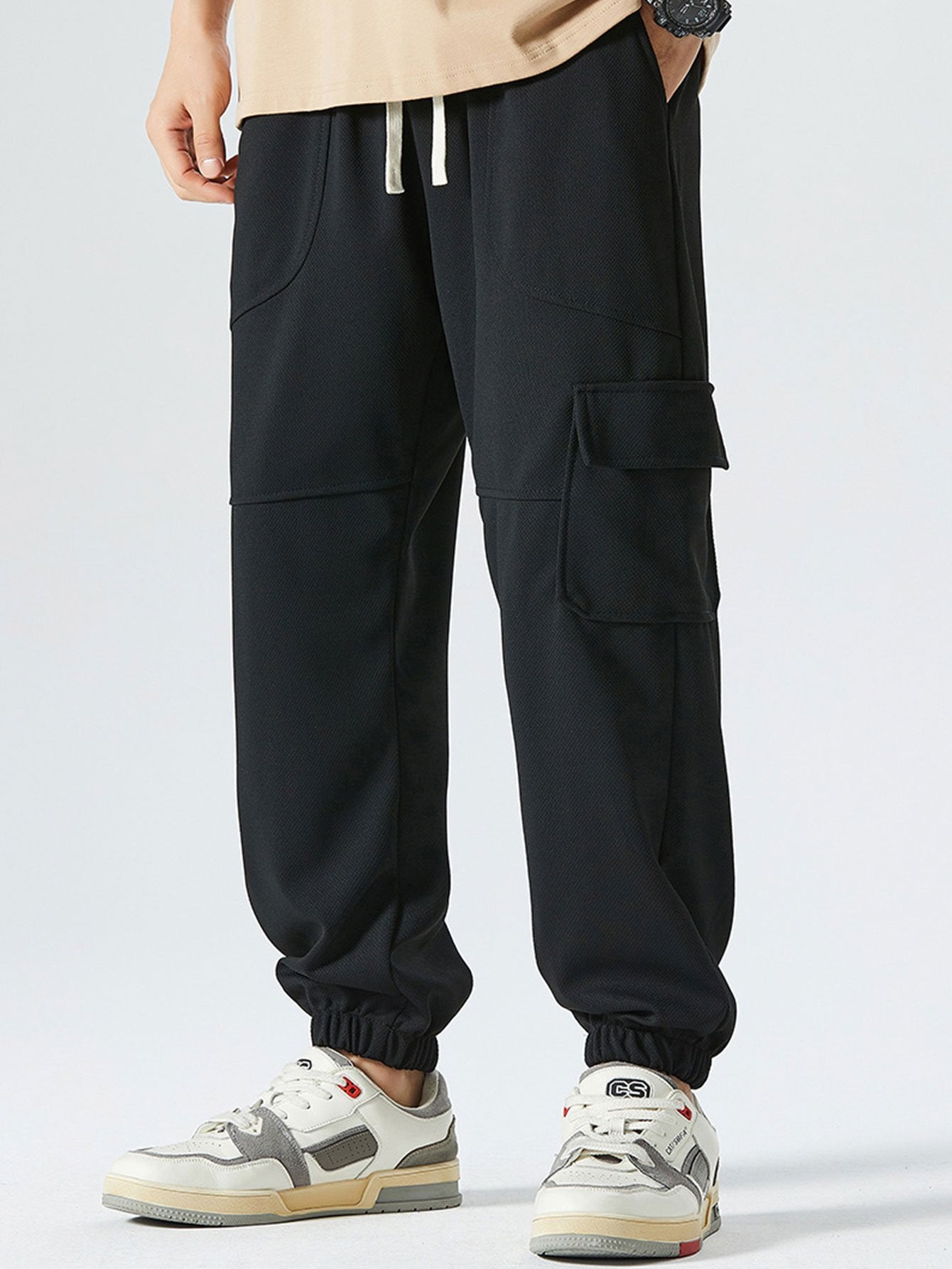 Elastic Waist Cargo Jogging Pants