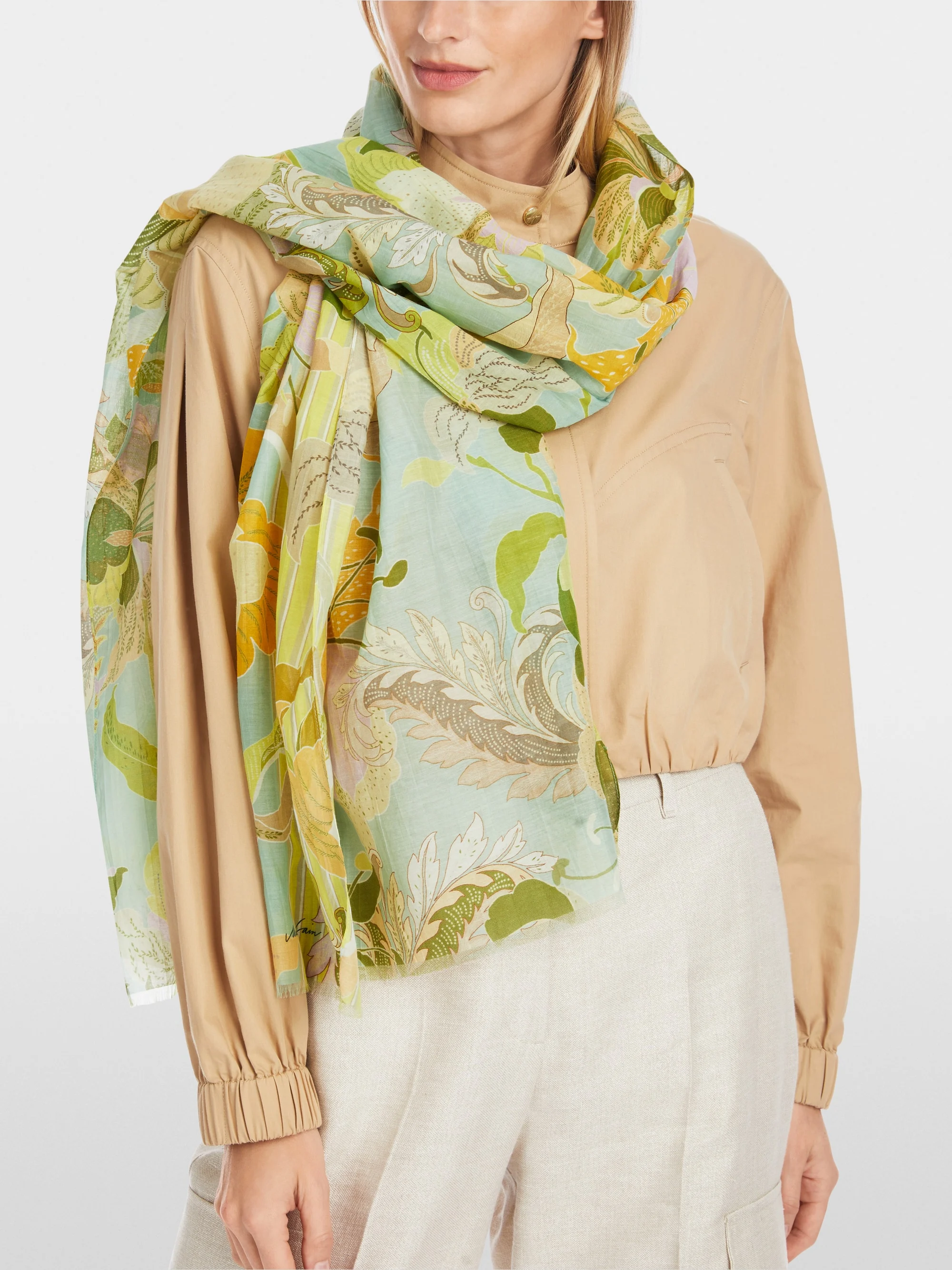 Marc-Cain Airy scarf with all-over leaf motif