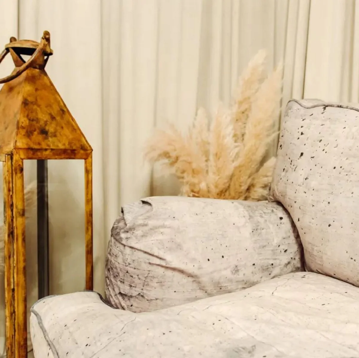 Casa Padrino sof¨¢ de terciopelo de lujo gris cemento 215 x 97 x A. 82 cm - Sof¨¢ de sal¨®n - Sof¨¢ de hotel - Muebles de sal¨®n - Muebles de hotel - Muebles de lujo - Interiores de lujo