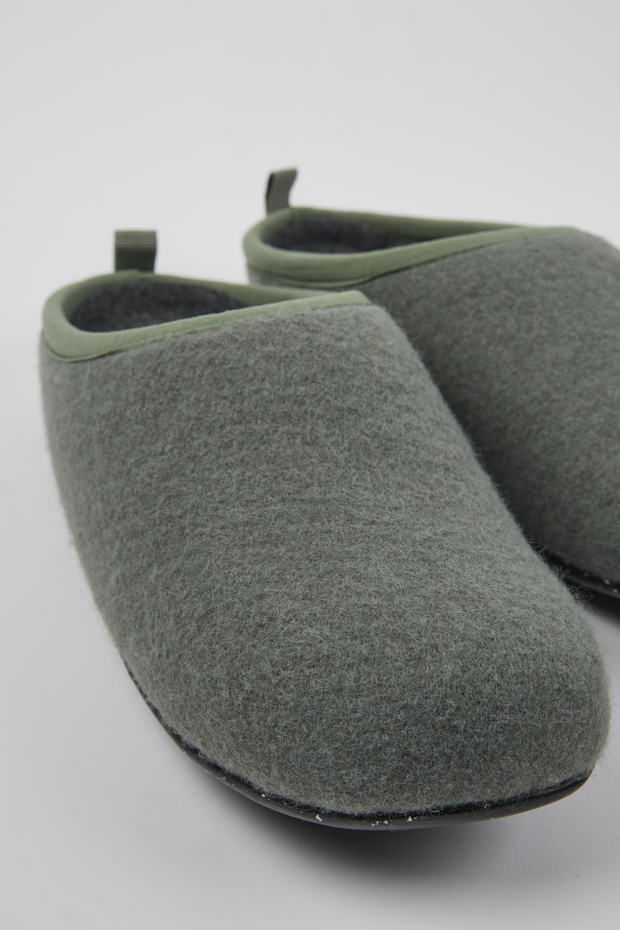 Wabi - Green wool slippers for men