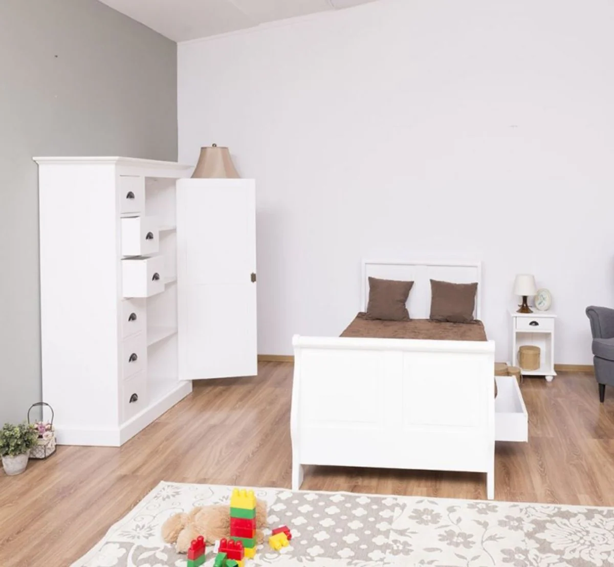 Casa Padrino conjunto de muebles para habitación infantil de madera maciza de estilo campestre blanco - 1 Cama Individual y 1 Guardarropa y 1 Mesita de Noche - Muebles estilo campestre