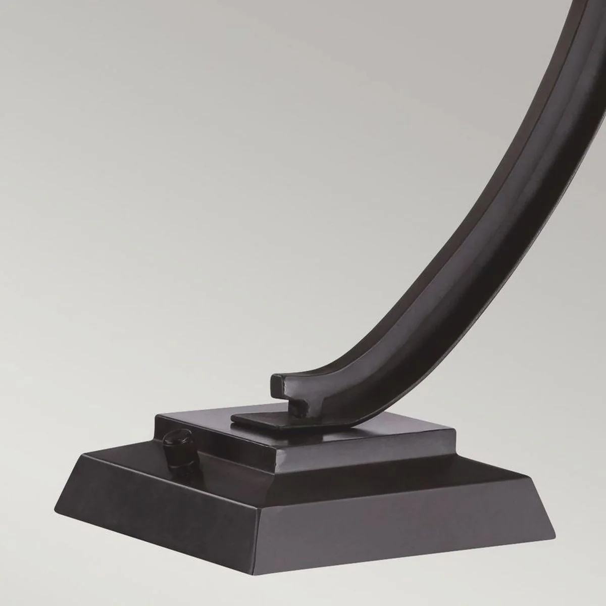 Casa Padrino l¨¢mpara de mesa Tiffany de lujo crema / bronce A. 54,8 cm - L¨¢mparas Tiffany