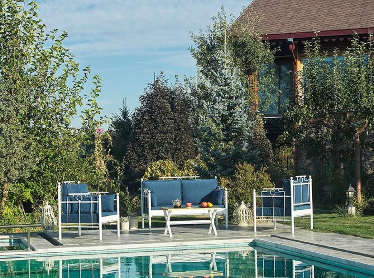 Casa Padrino conjunto de muebles de jardín Art Nouveau negro - 1 Mesa de Jardín y 4 Sillas de Jardín con Reposabrazos - Muebles de terraza de jardín de gastronomía nostálgica