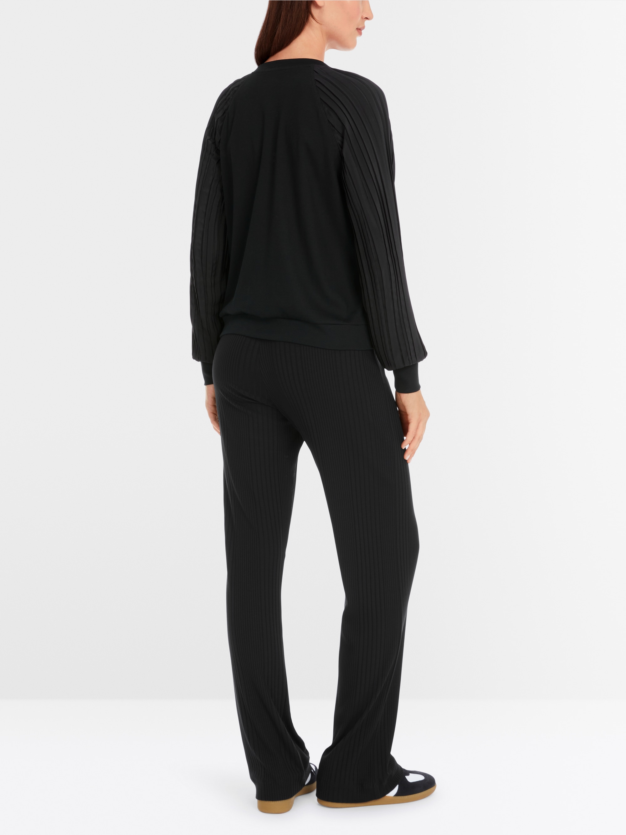 Marc-Cain Plain blouse with pleated sleeves