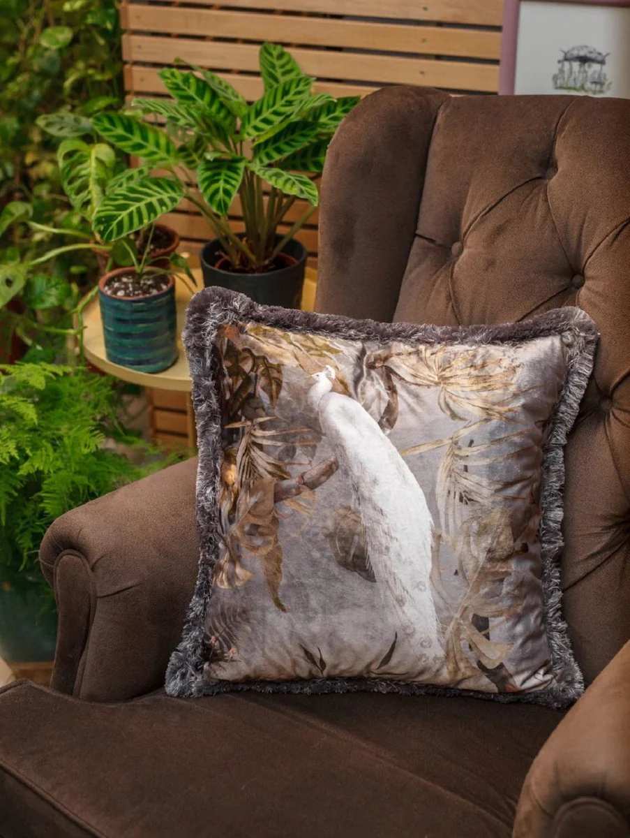 Casa Padrino almohada decorativa de lujo pavo real blanco en el bosque diseño gris / multicolor 45 x 45 cm - Almohada de terciopelo estampada con flecos - Almohada decorativa de lujo