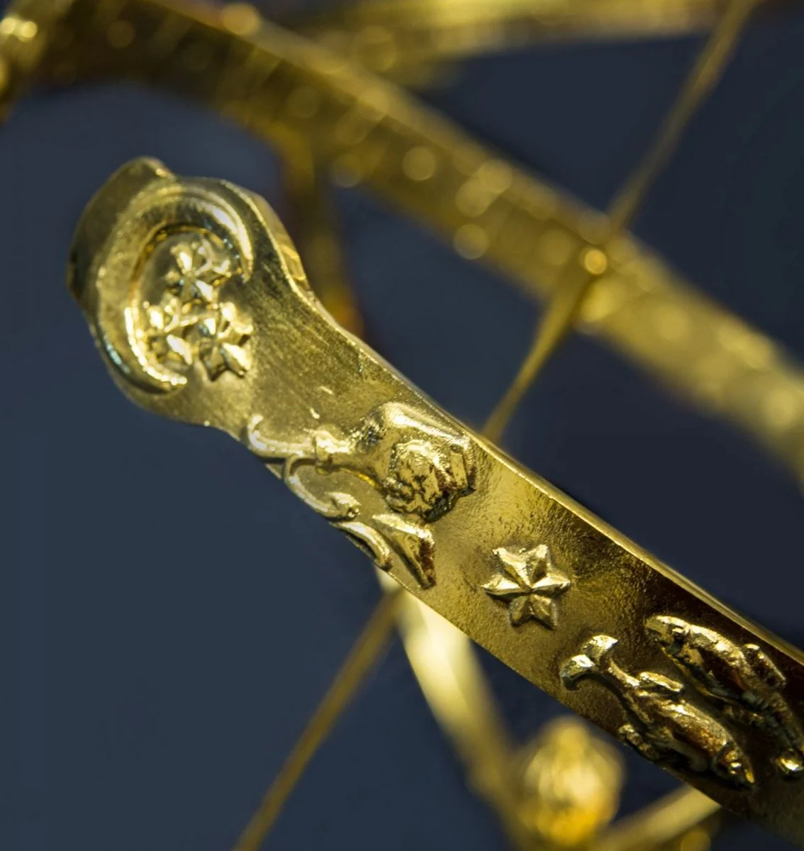 Casa Padrino Reloj de Sol Art Nouveau Oro Ø 53 x H. 70 cm - Decoración de Jardín de Lujo