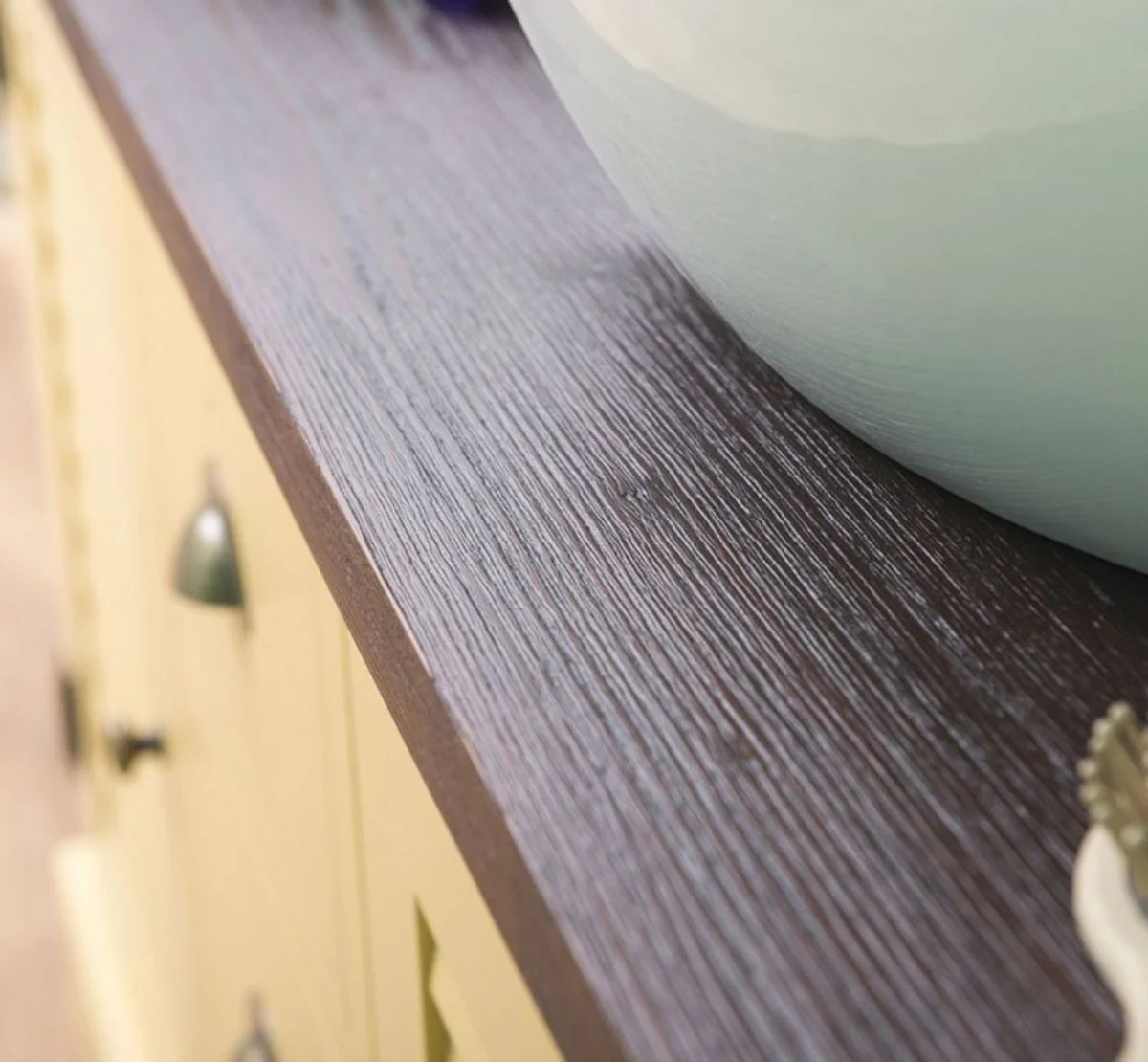 Casa Padrino Conjunto de Baño de Estilo Campestre Amarillo / Marrón Oscuro - 1 Gabinete del Fregadero Doble y 2 Espejos de Pared - Muebles de Baño de Madera Maciza en Estilo Campestre