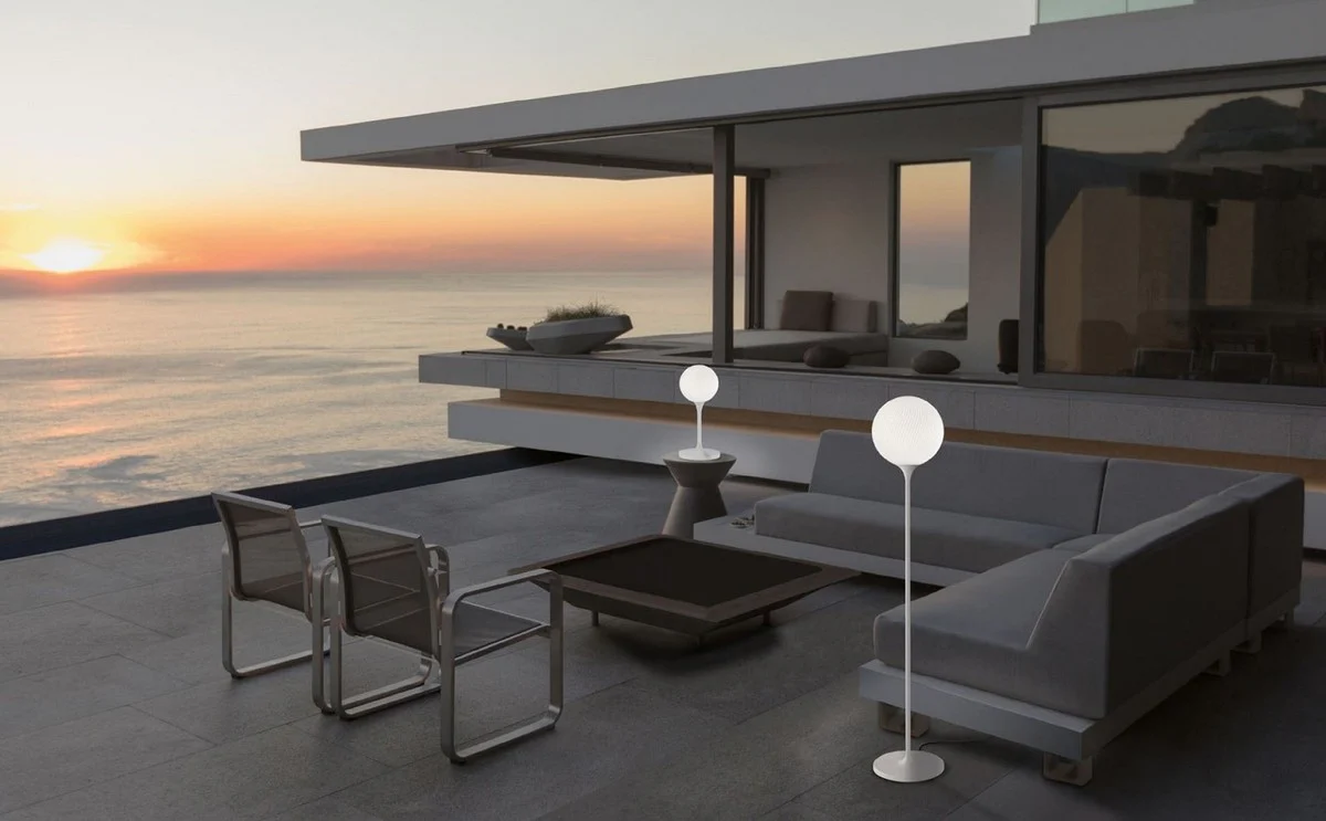 Casa Padrino lámpara de pie de exterior de lujo blanco Ø 30 x A. 160 cm - Elegante linterna de jardín - Iluminación de jardín - Iluminación exterior - Calidad de lujo - Hecho en Italia