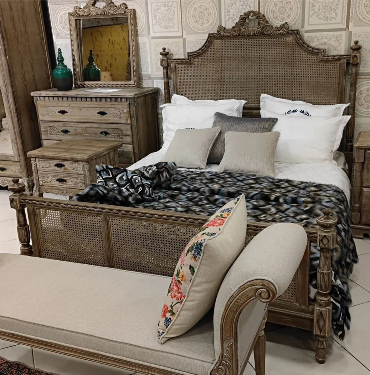 Pomp??s de Casa Padrino cama doble barroco de lujo Provenza marr¨®n - Dise?ado por Harald Gl??ckler