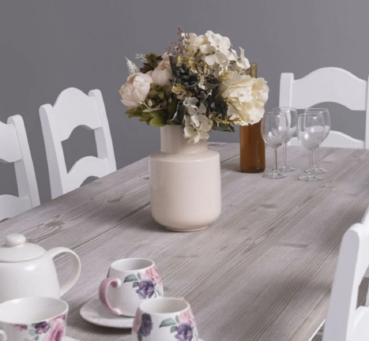 Casa Padrino conjunto de muebles de comedor de estilo campestre blanco / natural - 1 Mesa de Comedor y 8 Sillas de Comedor - Muebles de comedor de madera maciza de estilo campestre