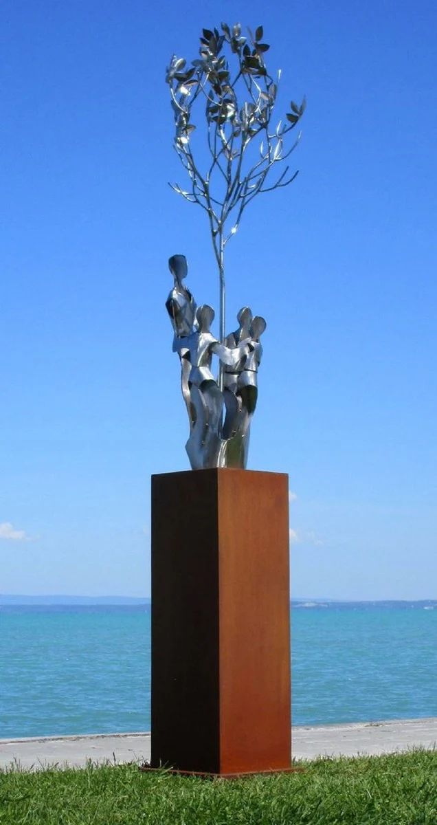 Casa Padrino escultura de metal de decoraci¨®n de jard¨ªn XXL amigos en ¨¢rbol sobre columna plata / ¨®xido A. 260 cm