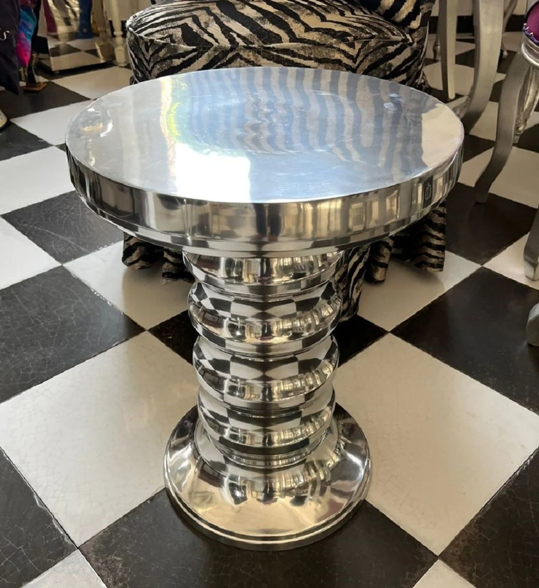 Casa Padrino mesa auxiliar de lujo plata ? 38 x A. 48 cm - Mesa redonda de aluminio - Muebles de sal¨®n - Muebles de lujo - Muebles de dise?o - Interiores de lujo - Interiores de dise?o