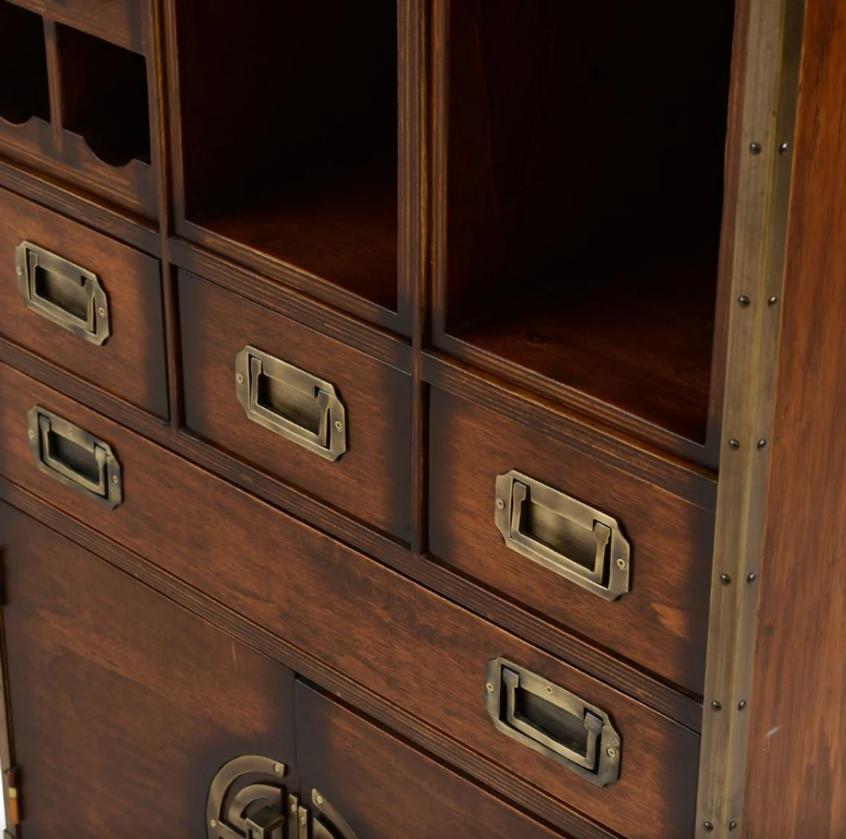 Casa Padrino armario bar estilo vintage de lujo con ruedas marrón 74 x 37 x A. 123 cm - Armario del vino de madera maciza - Mueble bar de estilo vintage - Mueble bar de lujo de madera maciza