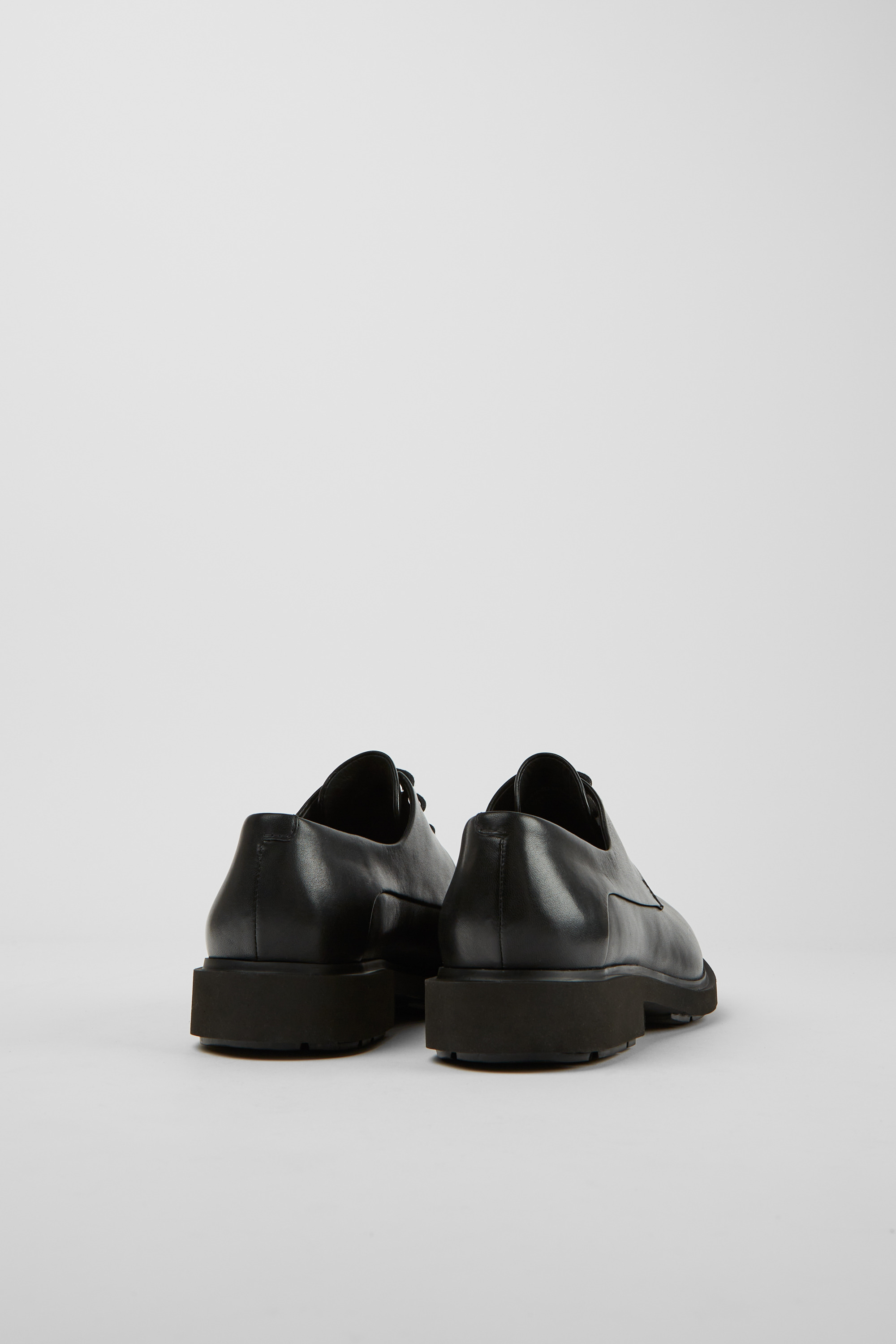 Neuman - Black leather lace-up shoes