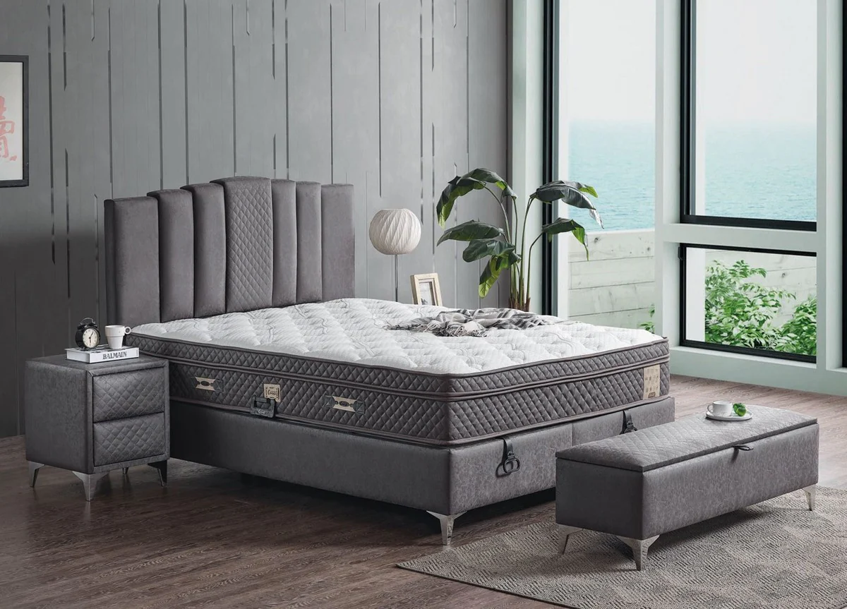 Casa Padrino cama doble de lujo gris / blanco / plata 180 x 200 cm - Cama de madera maciza con cabecero y colchón - Muebles dormitorio - Muebles hotel - Muebles de lujo - Interior de lujo