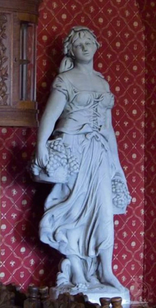 Casa Padrino Escultura de Decoración de Jardín Art Nouveau Mujer con Cestas Gris 43 x 43 x A. 153 cm - Elegante Figura de Jardín - Accesorios de Decoración de Jardín Barrocos y Art Nouveau