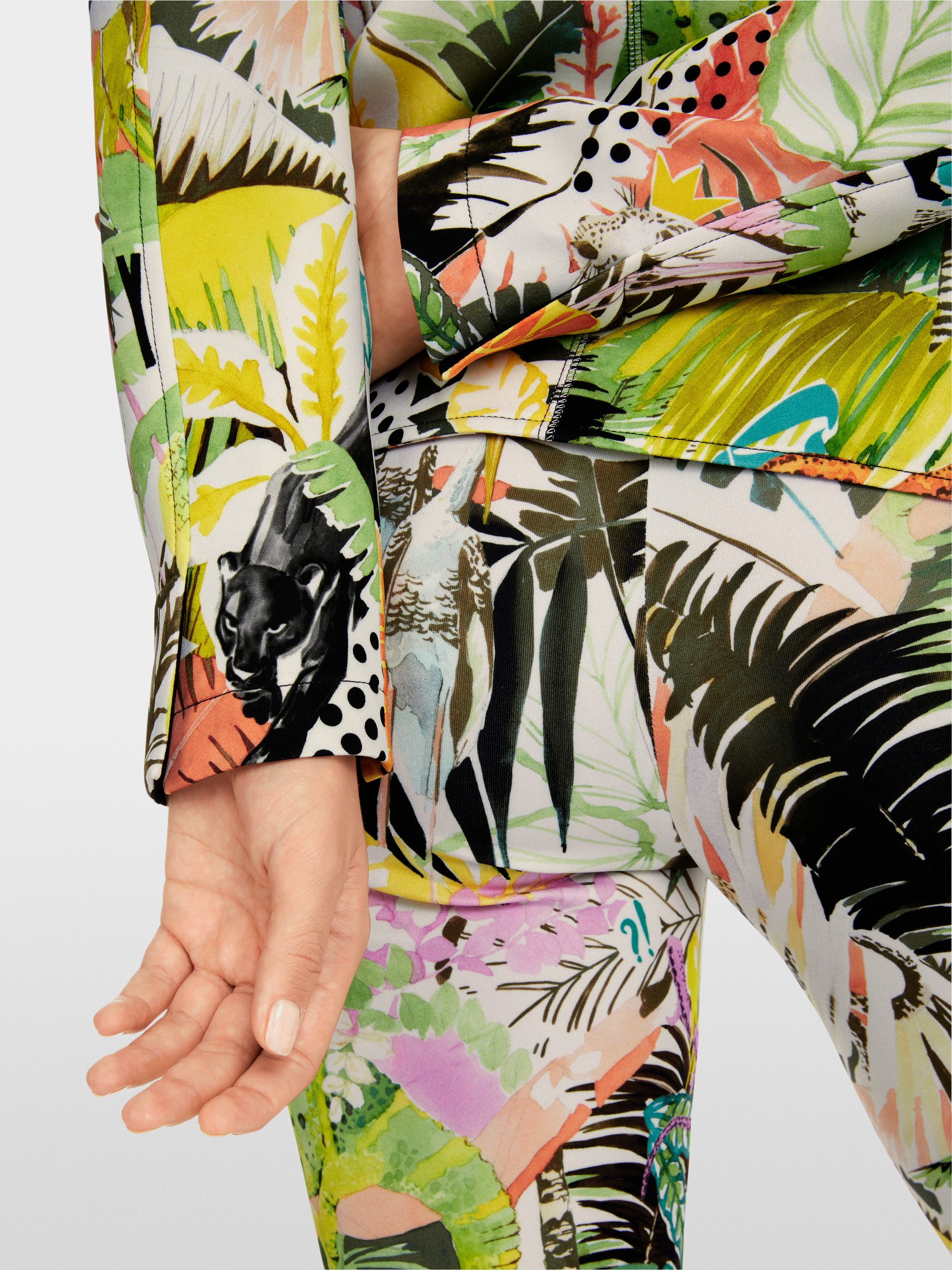 Marc-Cain Slim blazer in scuba jersey