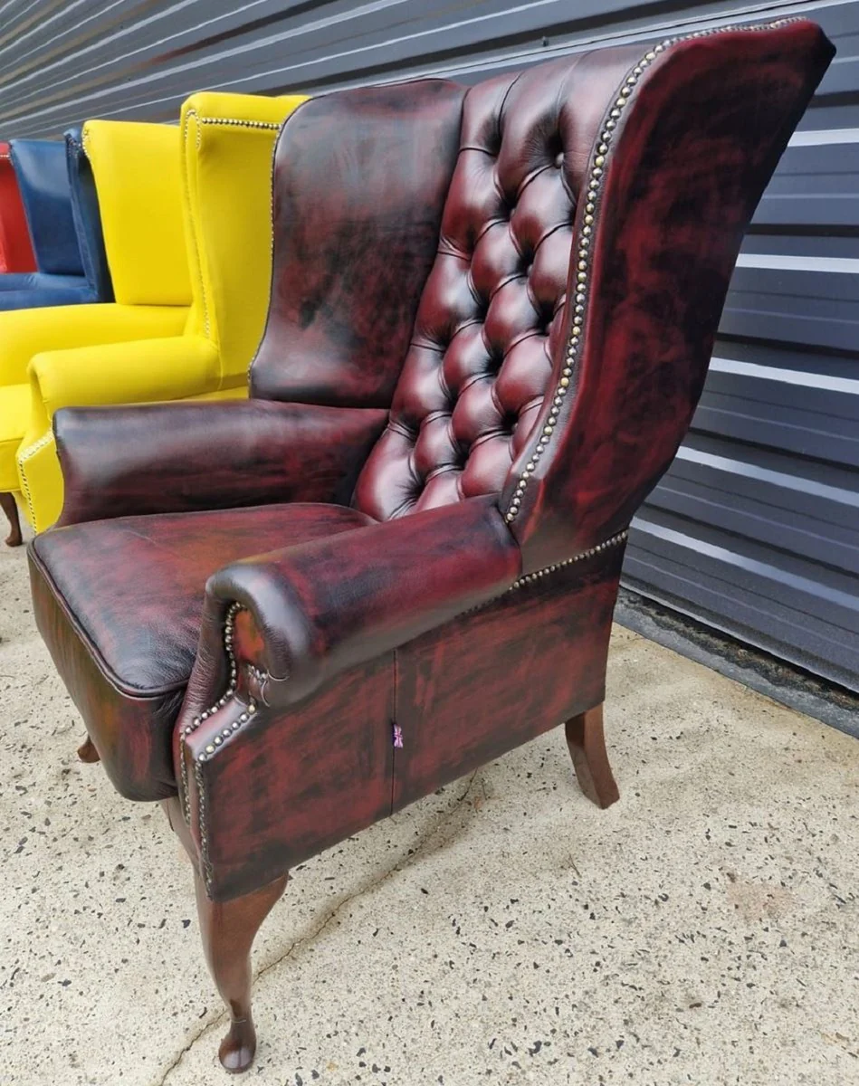 Casa Padrino sill¨®n orejero Chesterfield de lujo rojo vino / negro / marr¨®n oscuro 80 x 80 x A. 110 cm - Sill¨®n de sal¨®n Chesterfield de cuero genuino - Muebles de Sal¨®n Chesterfield de Lujo