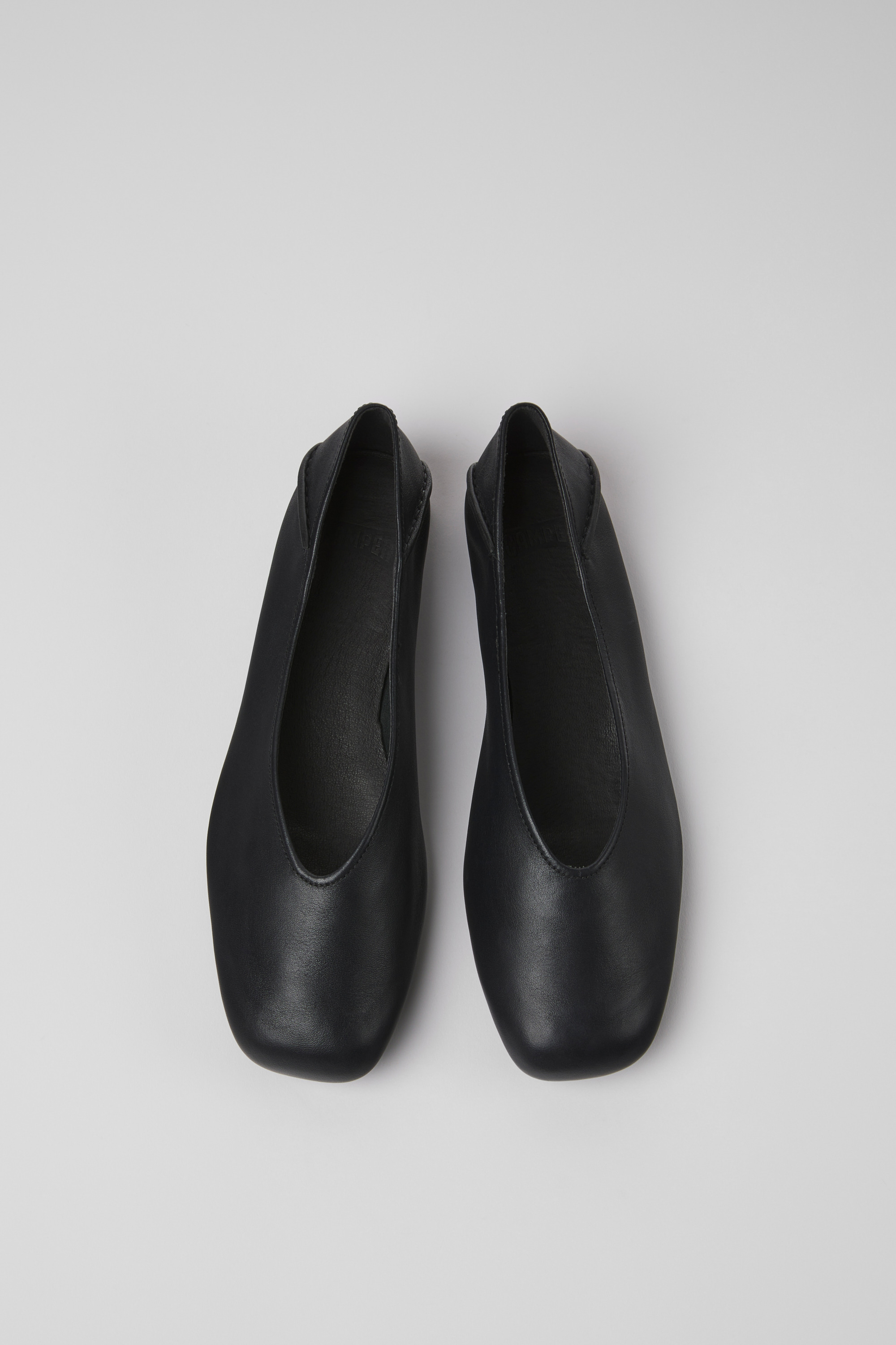 Casi Myra - Black leather ballerinas for women