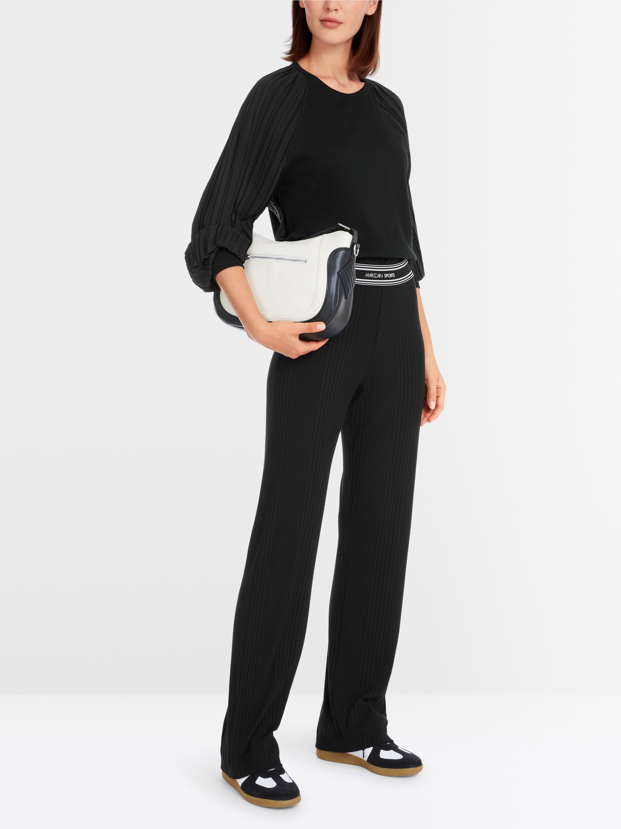 Marc-Cain Plain blouse with pleated sleeves