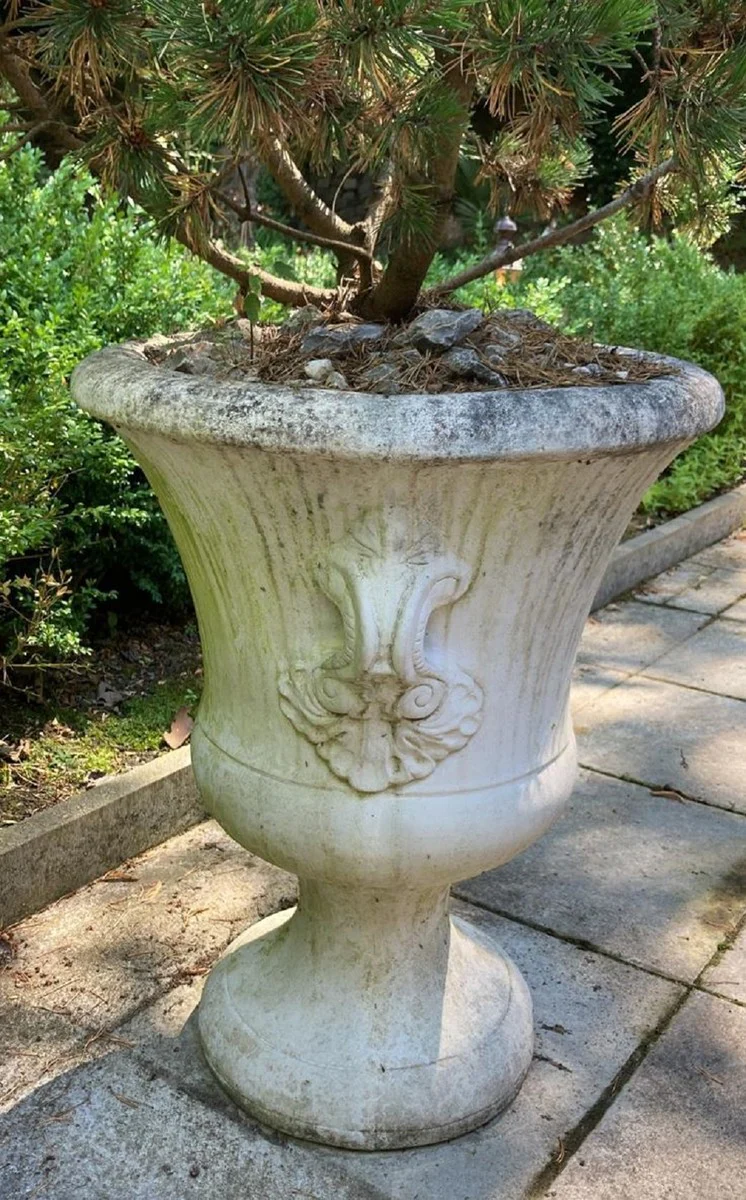 Casa Padrino maceta decorativo de jardín barroco blanco Ø 54 x A. 77 cm - Magnífico macetero de estilo barroco - Accesorios de decoración de terrazas y jardines barrocos