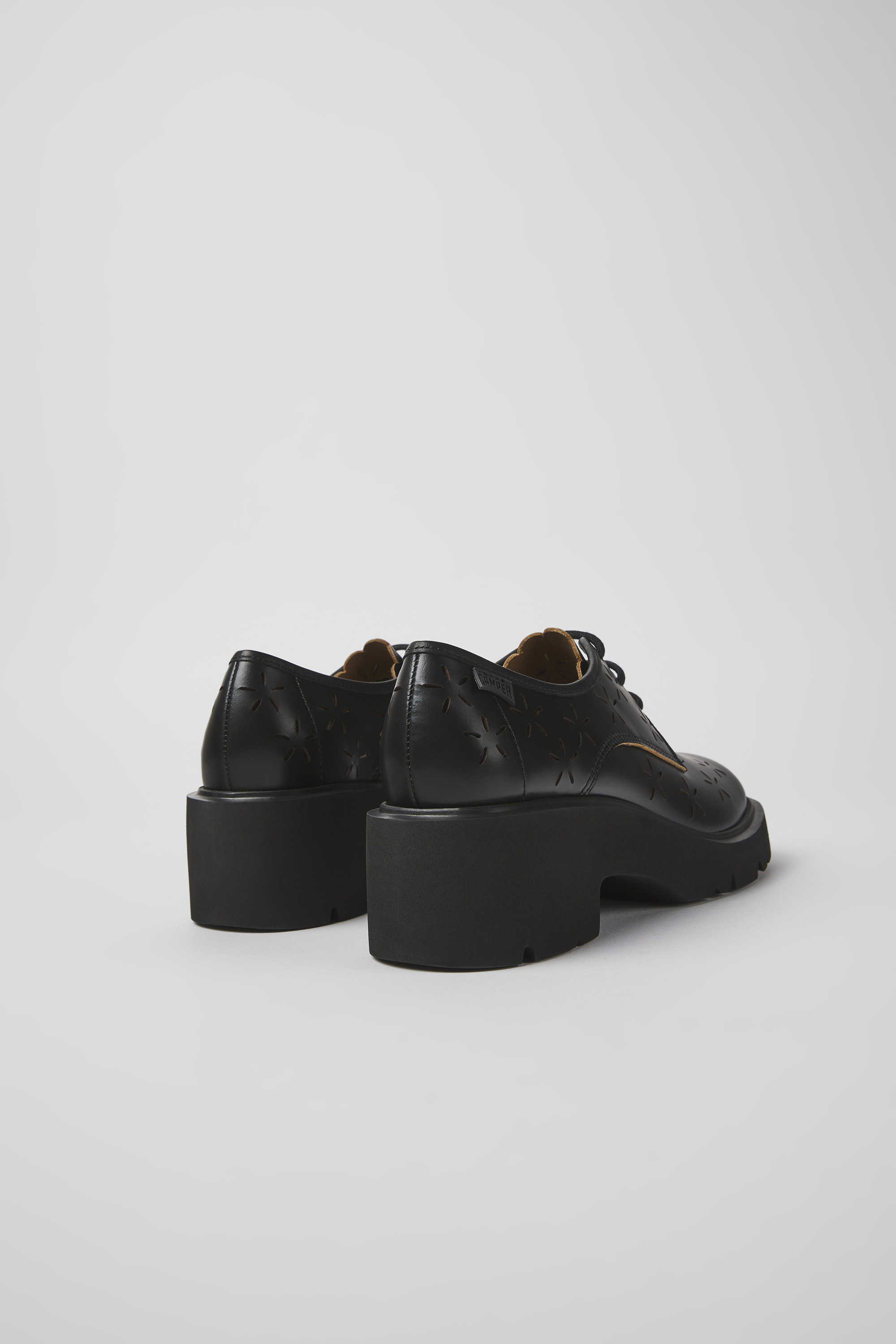 Milah - Black leather shoes for women