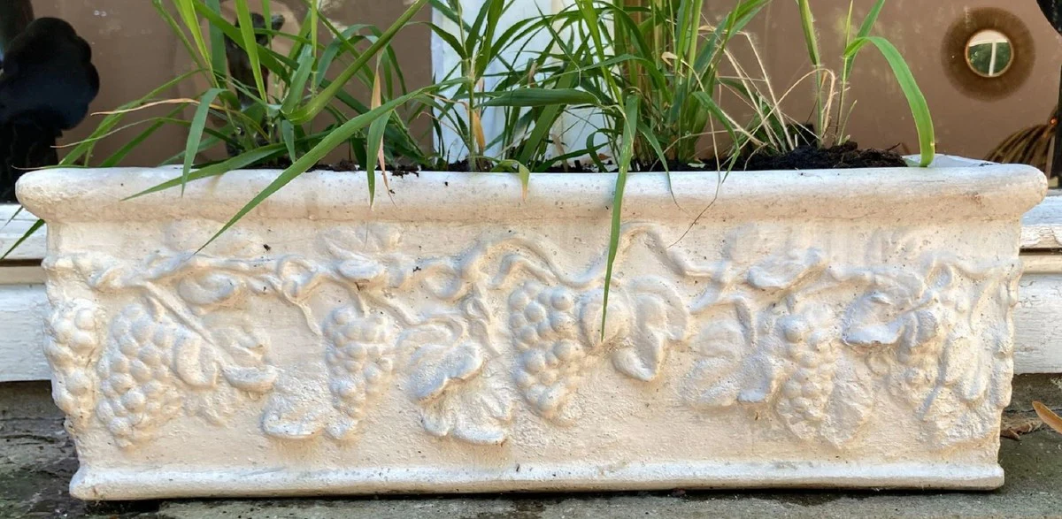 Casa Padrino maceta decorativo de jardín barroco blanco 51 x 17 x A. 17 cm - Magnífico maceta rectangular de estilo barroco - Accesorios de decoración de terrazas y jardines barrocos