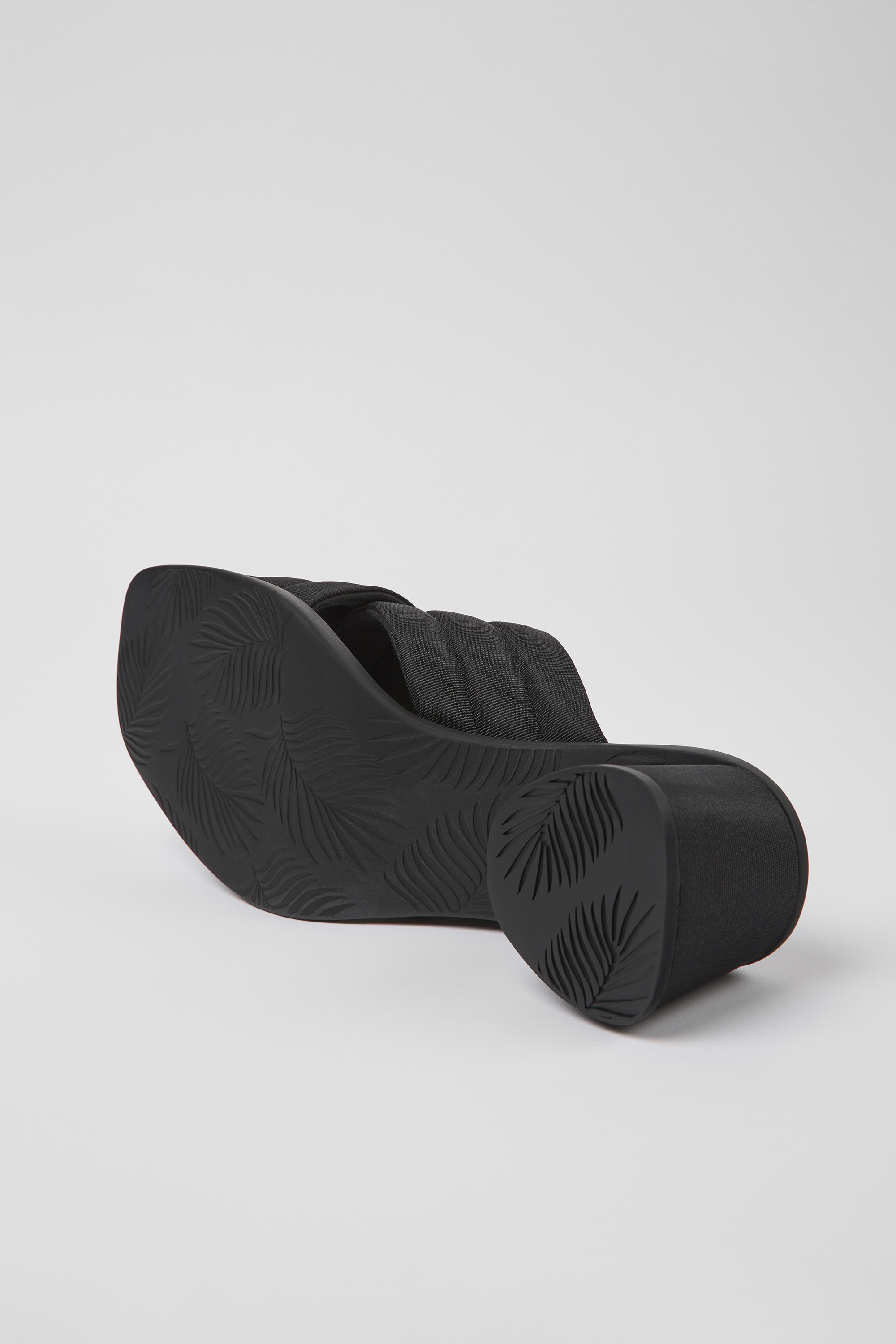 Kiara - Black textile sandals for women