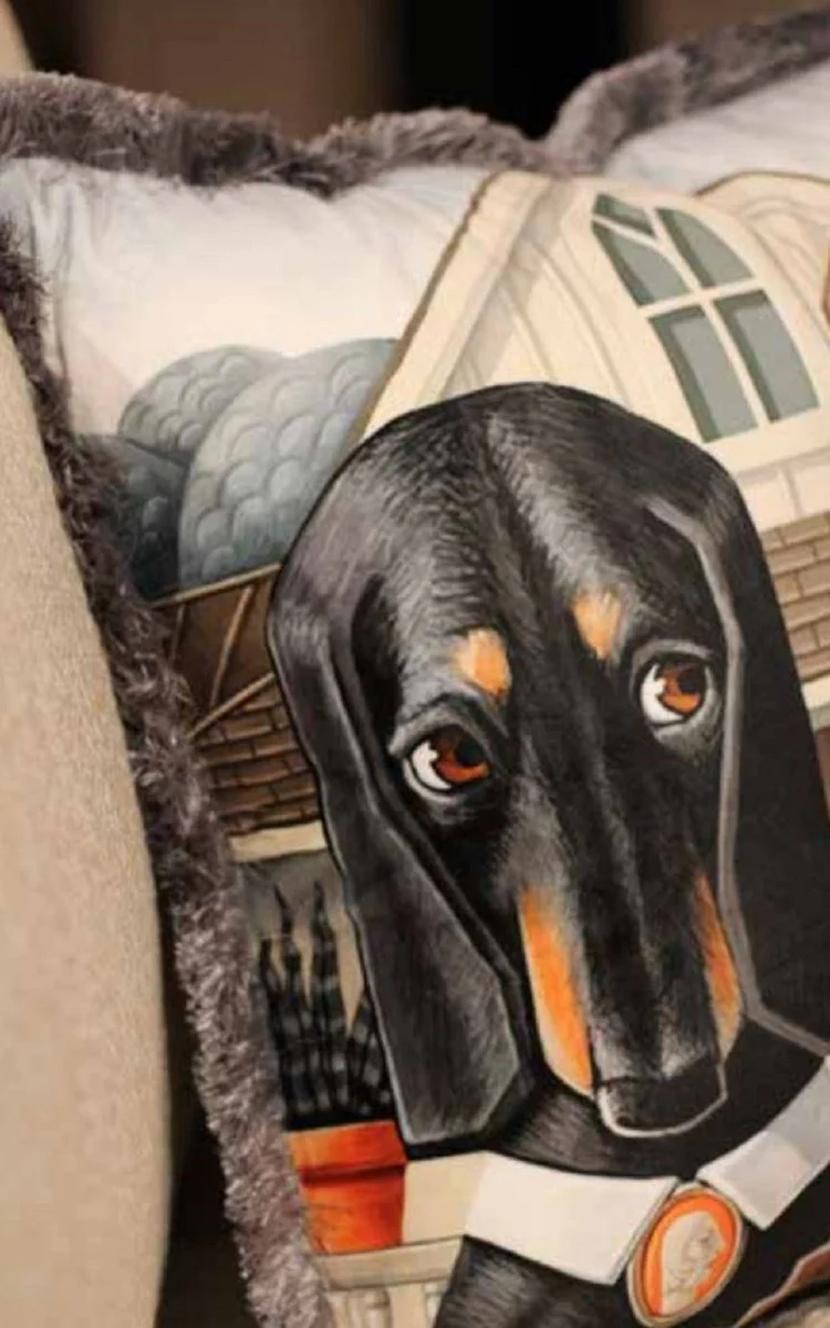 Casa Padrino almohada decorativa de lujo pareja de perros multicolor / gris 45 x 45 cm - Almohada de terciopelo estampada con flecos - Calidad de Lujo