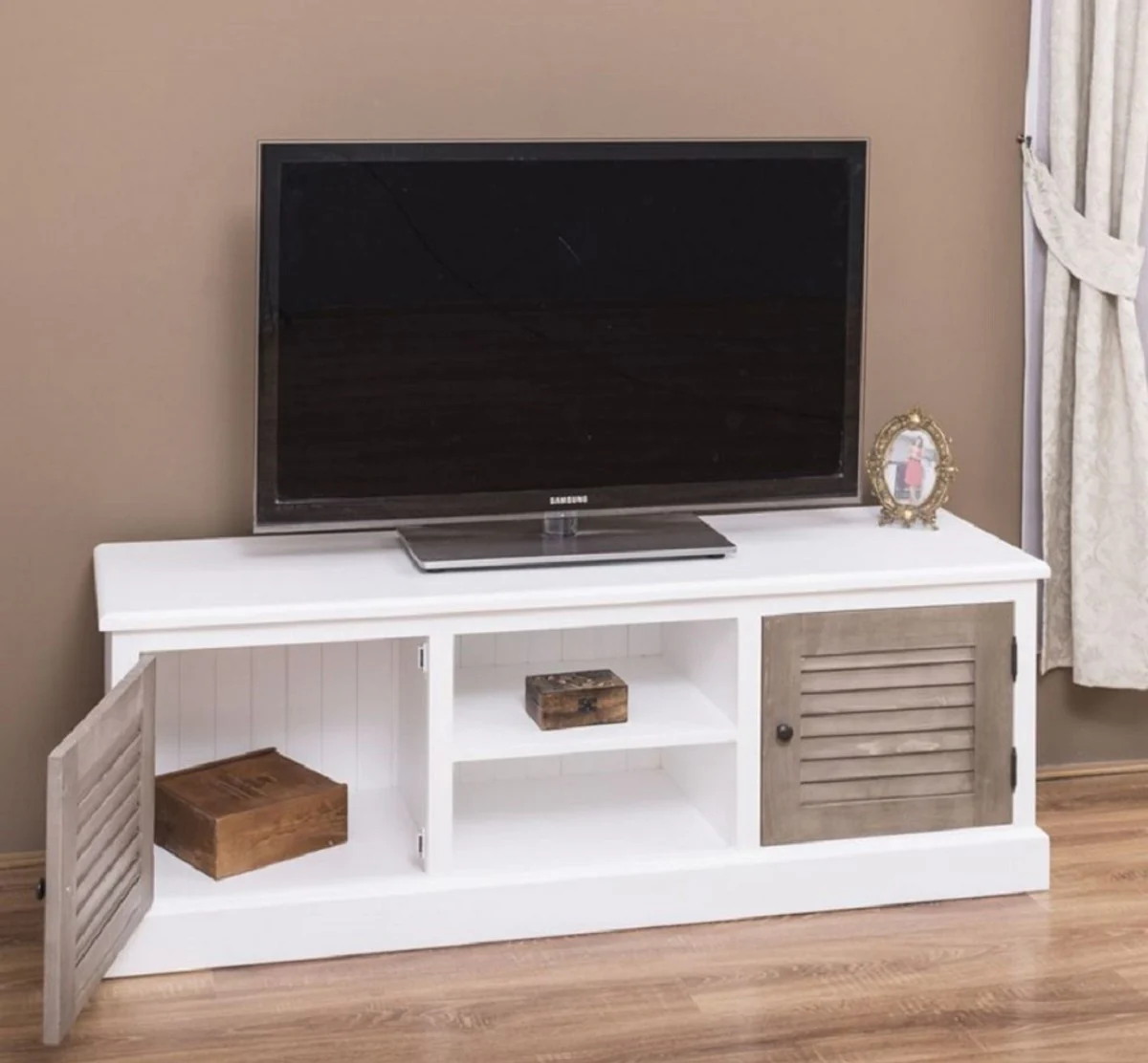 Casa Padrino armario de TV de estilo campestre blanco / gris 160 x 46 x A. 56 cm - Aparador de madera maciza - Muebles de salón de estilo campestre