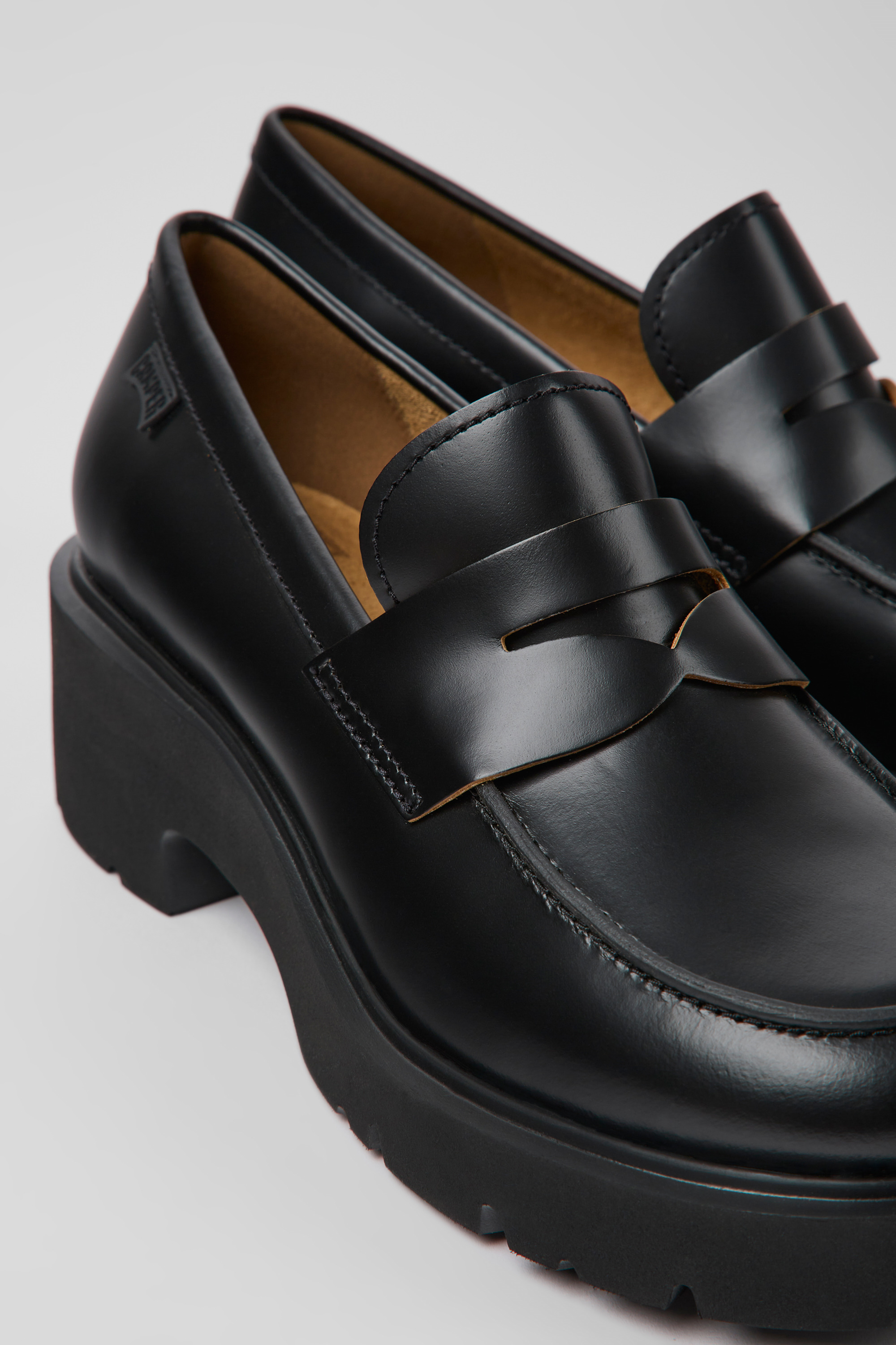 Milah - Black leather loafers for women