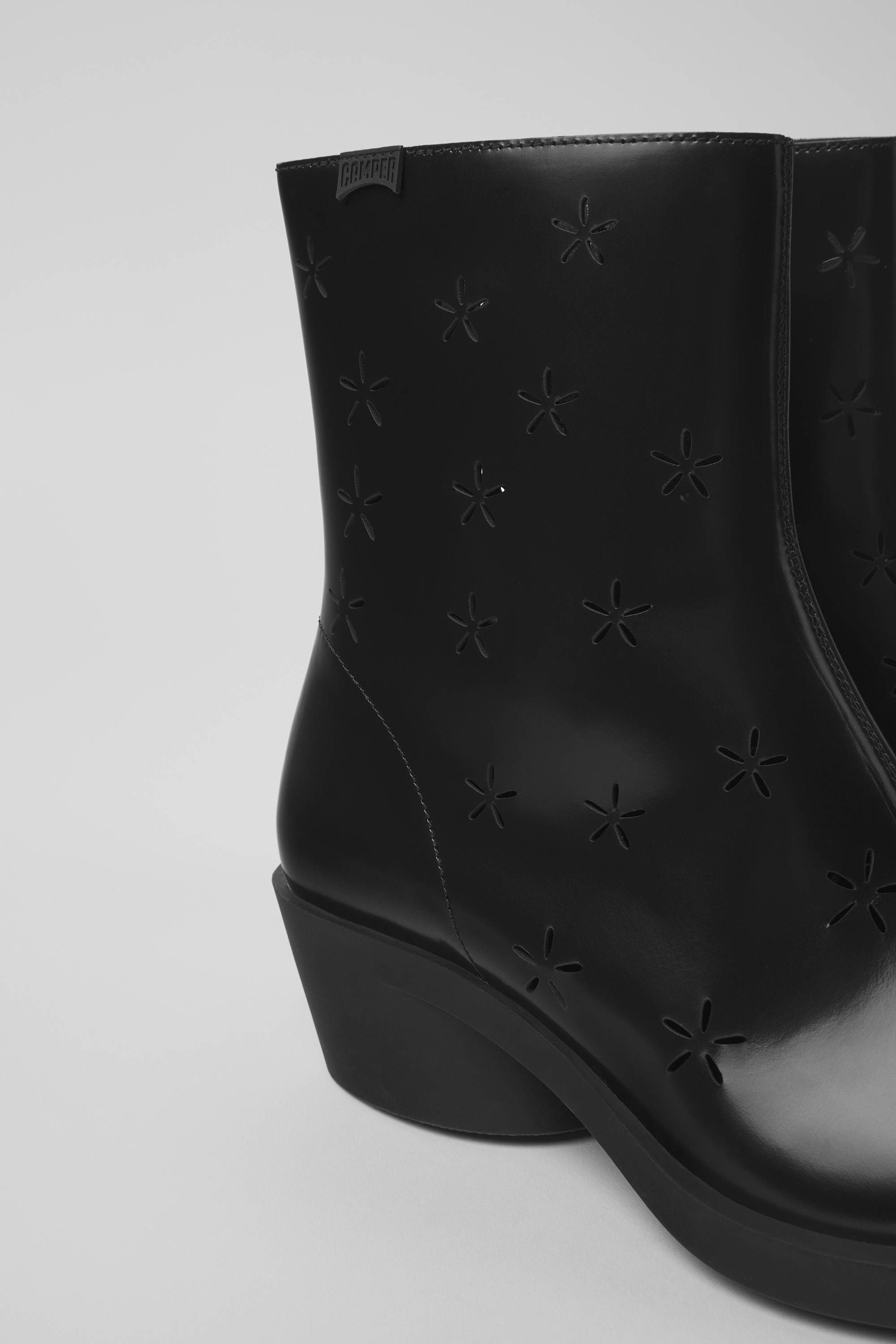 Bonnie - Black leather boots for women