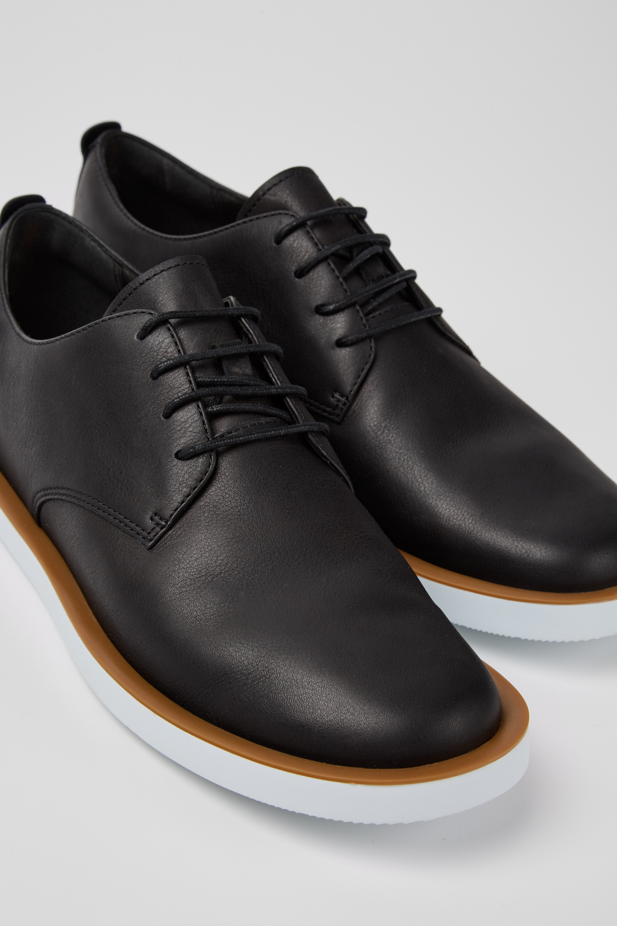 Wagon - Black leather men's shoes