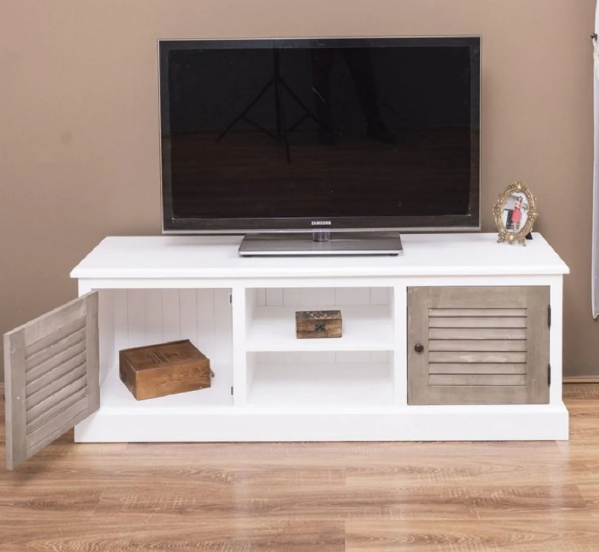 Casa Padrino armario de TV de estilo campestre blanco / gris 160 x 46 x A. 56 cm - Aparador de madera maciza - Muebles de salón de estilo campestre