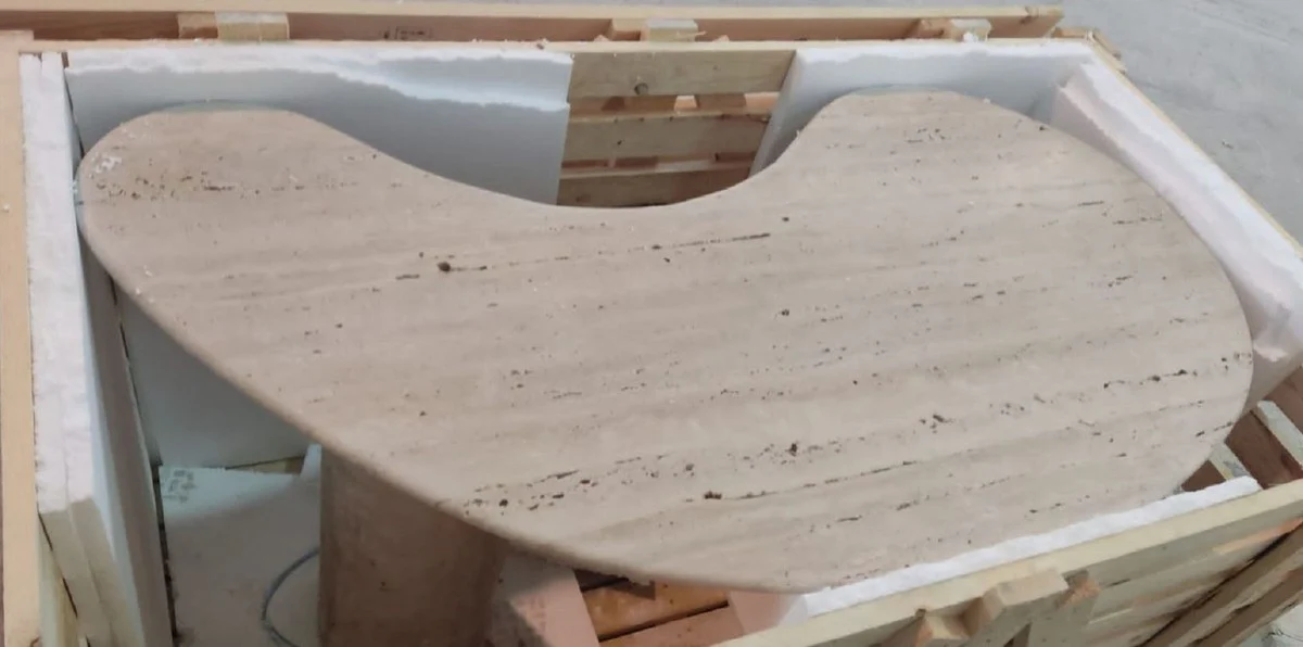 Casa Padrino escritorio de travertino de lujo beige 200 x 80 x A. 72 cm - Mesa de oficina de piedra natural curvada - Muebles de oficina - Muebles de piedra natural de travertino - Muebles de lujo