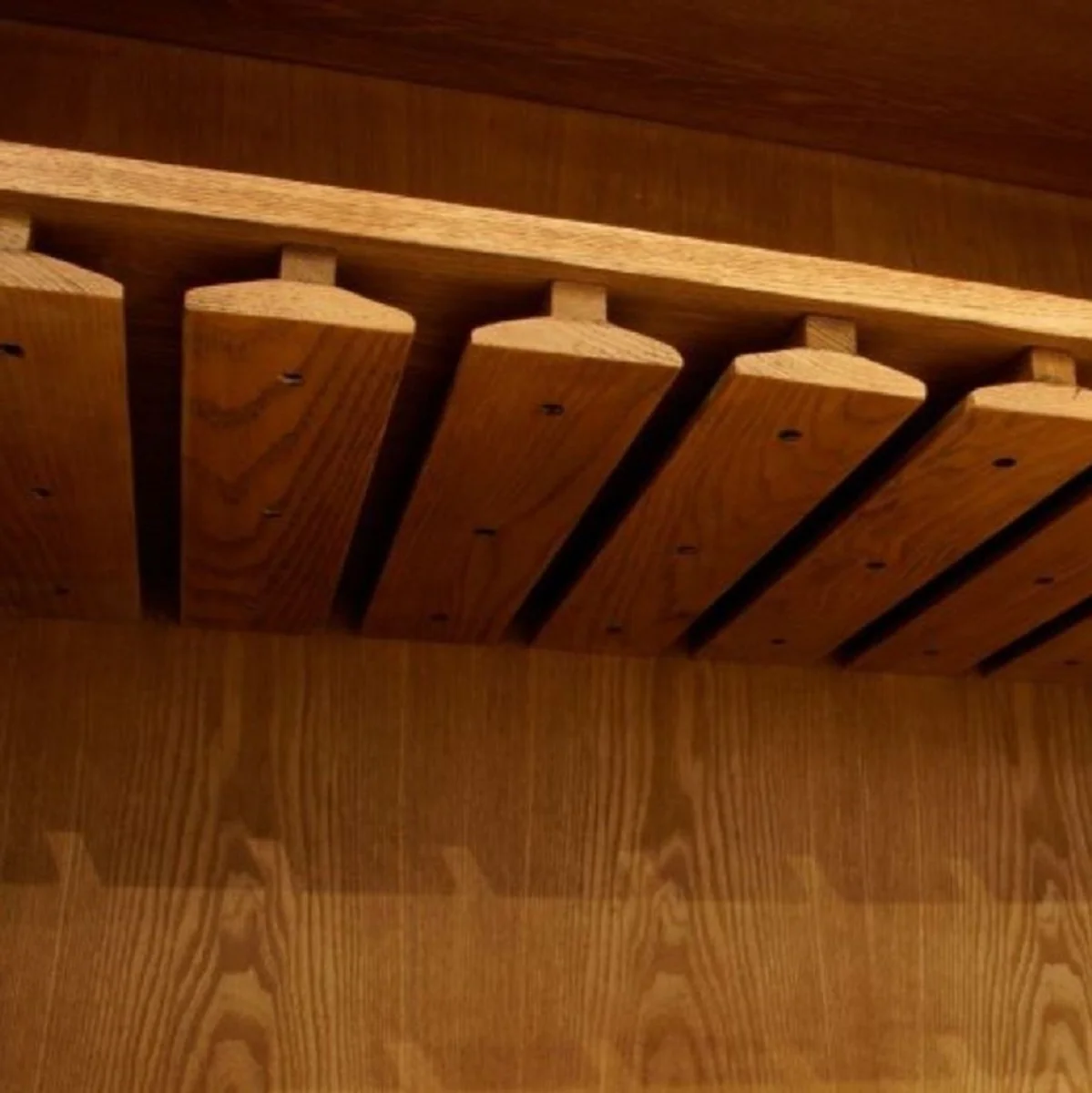 Casa Padrino armario bar de lujo marr¨®n / oro 108 x 48 x A. 180 cm - Armario para vinos noble con 2 puertas - Muebles de bar de lujo