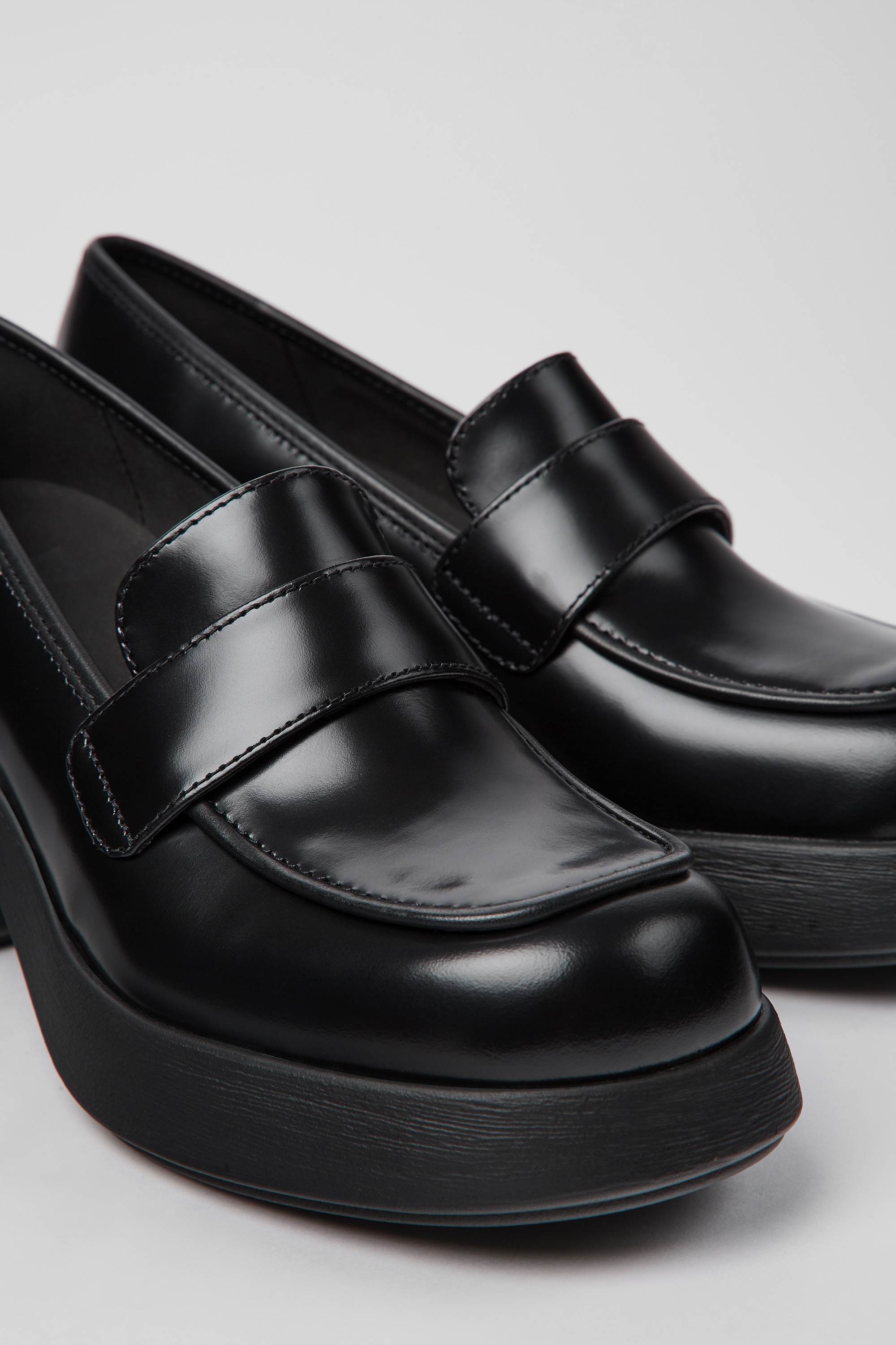 Thelma - Black leather shoes for women