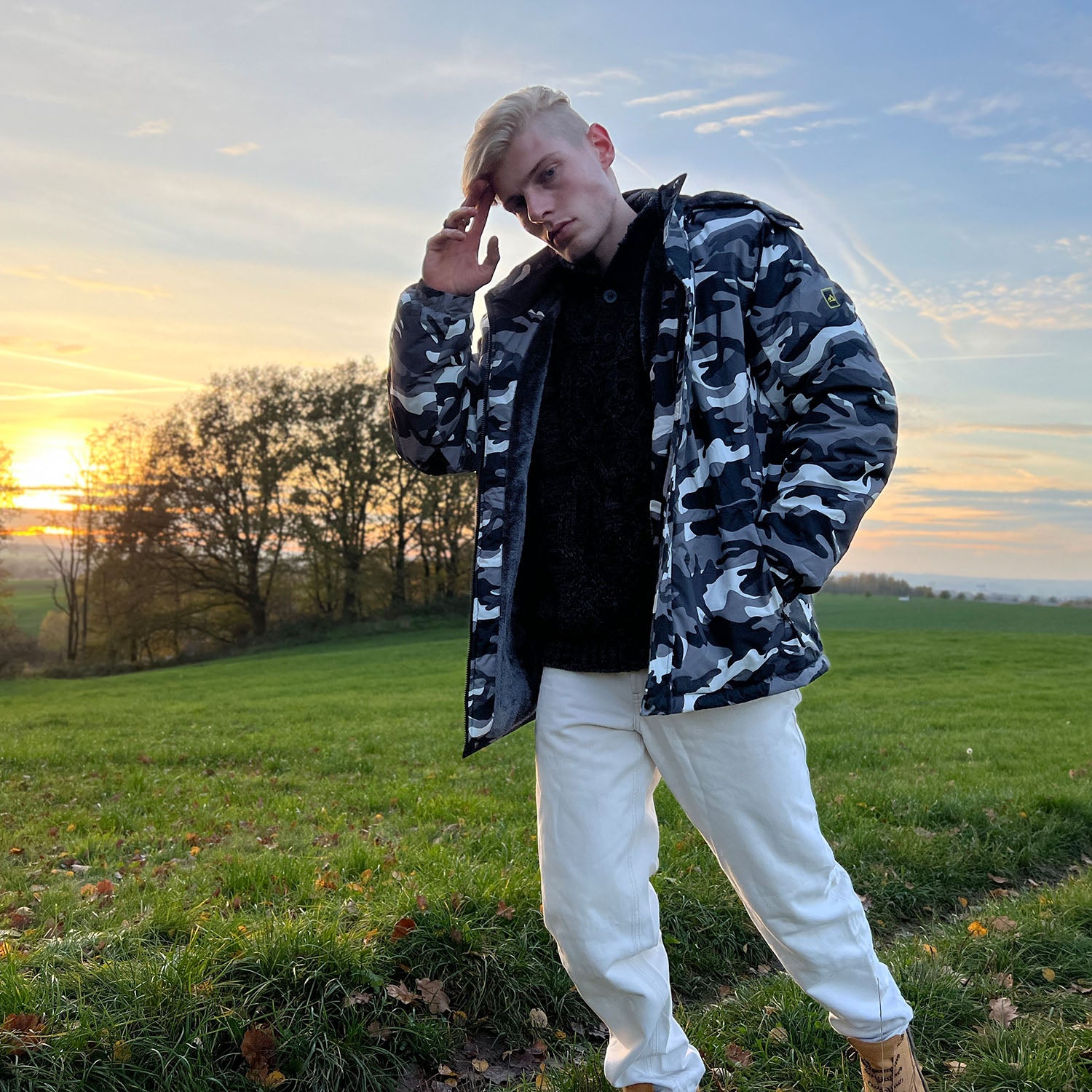 Men's Winter Jacket Water Repellent Ski Snow Jacket Warm Fleece Coat Parka Raincoats With Multi-Pockets