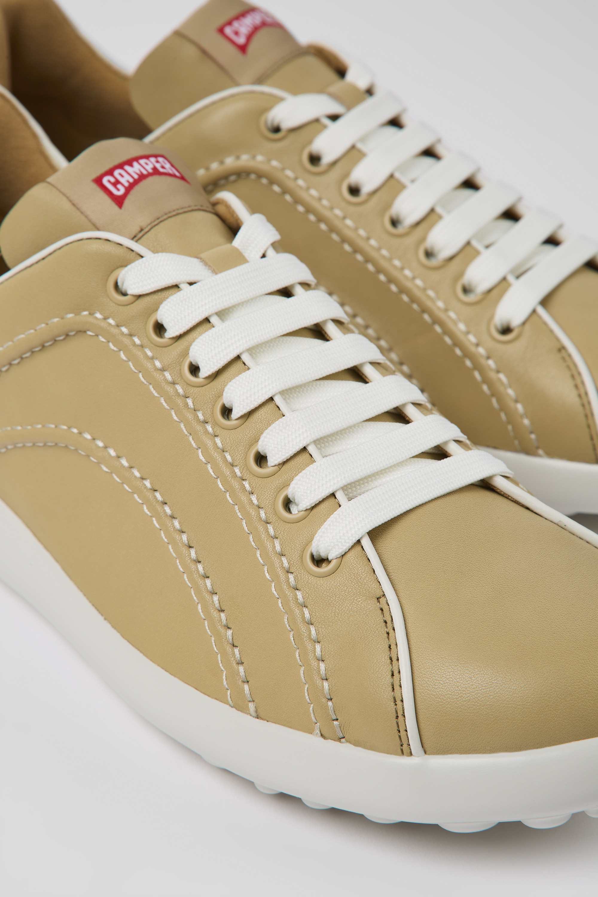 Pelotas XLite - Beige leather sneakers for men