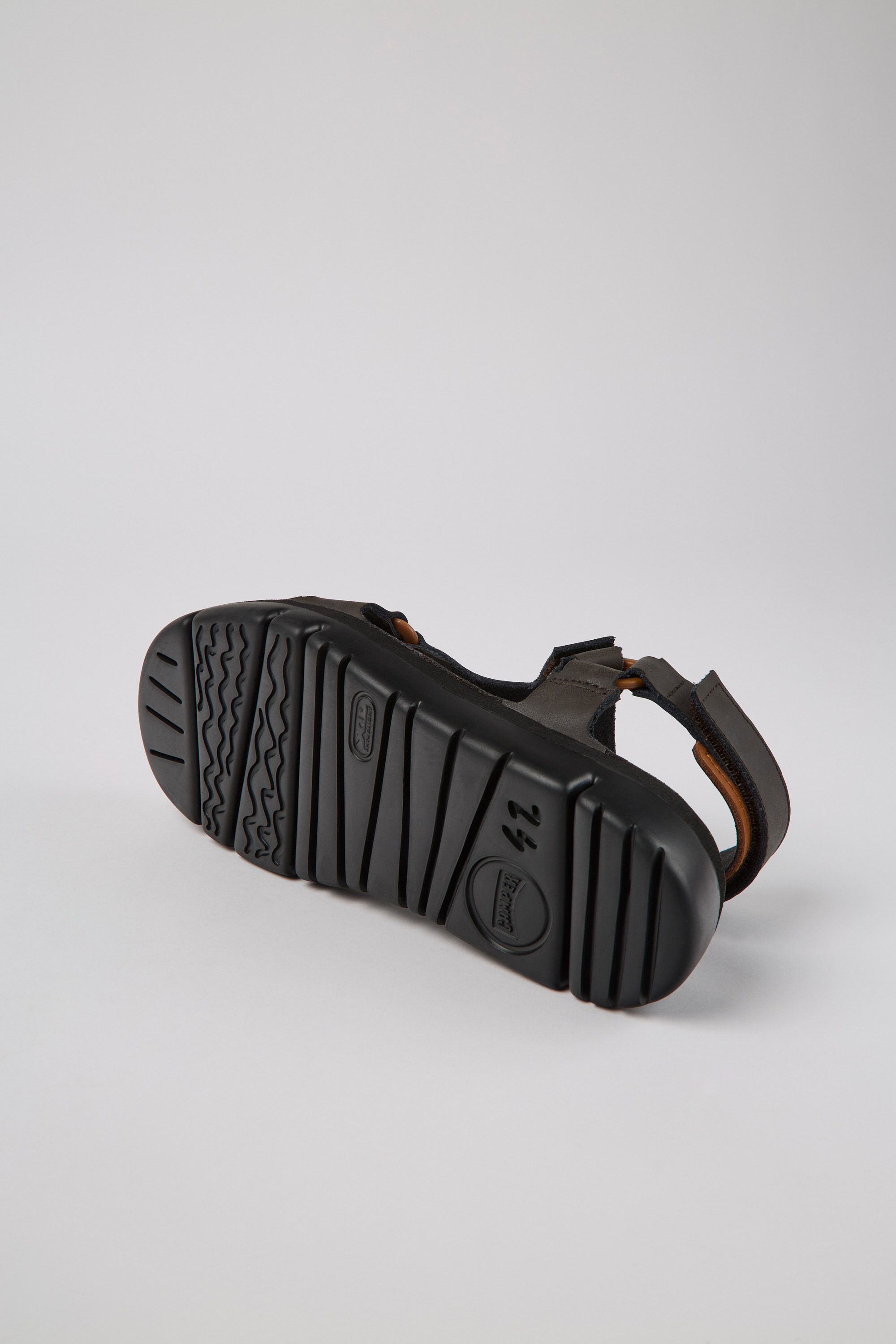 Oruga - Brown leather sandals for men