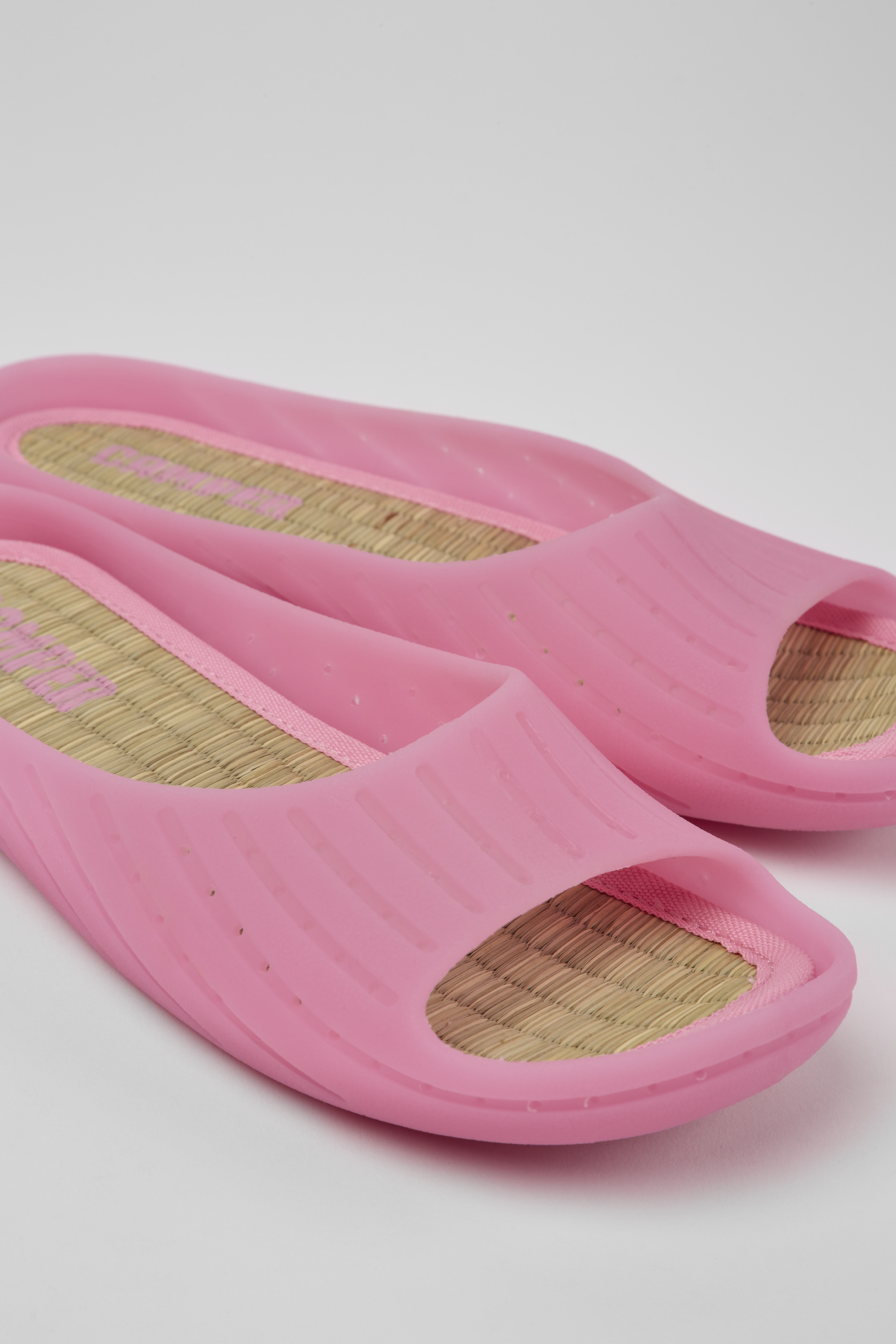 Wabi - Pink monomaterial sandals for women