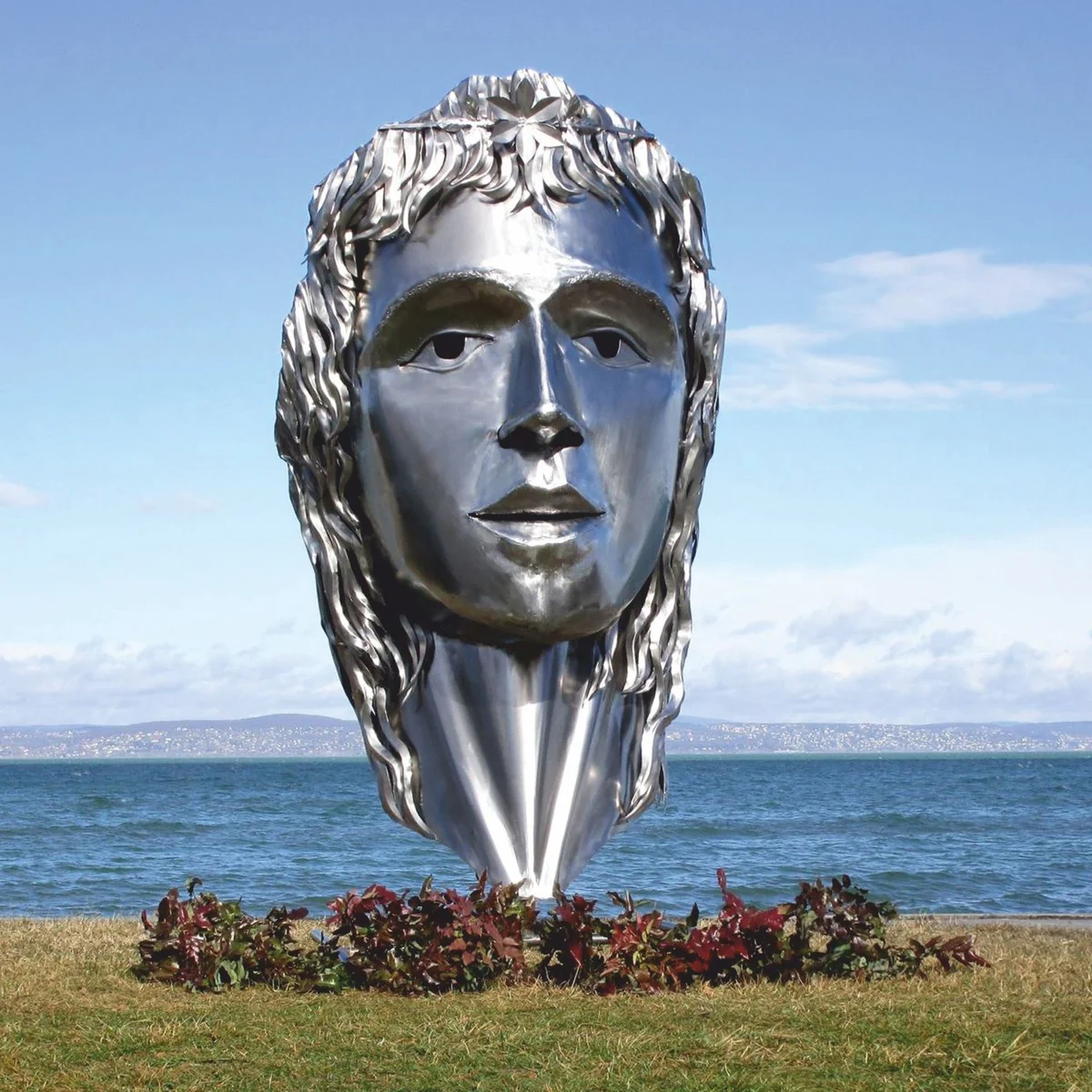 Casa Padrino escultura decorativa de jard¨ªn de acero inoxidable XXL cabeza de mujer plata A. 215 cm