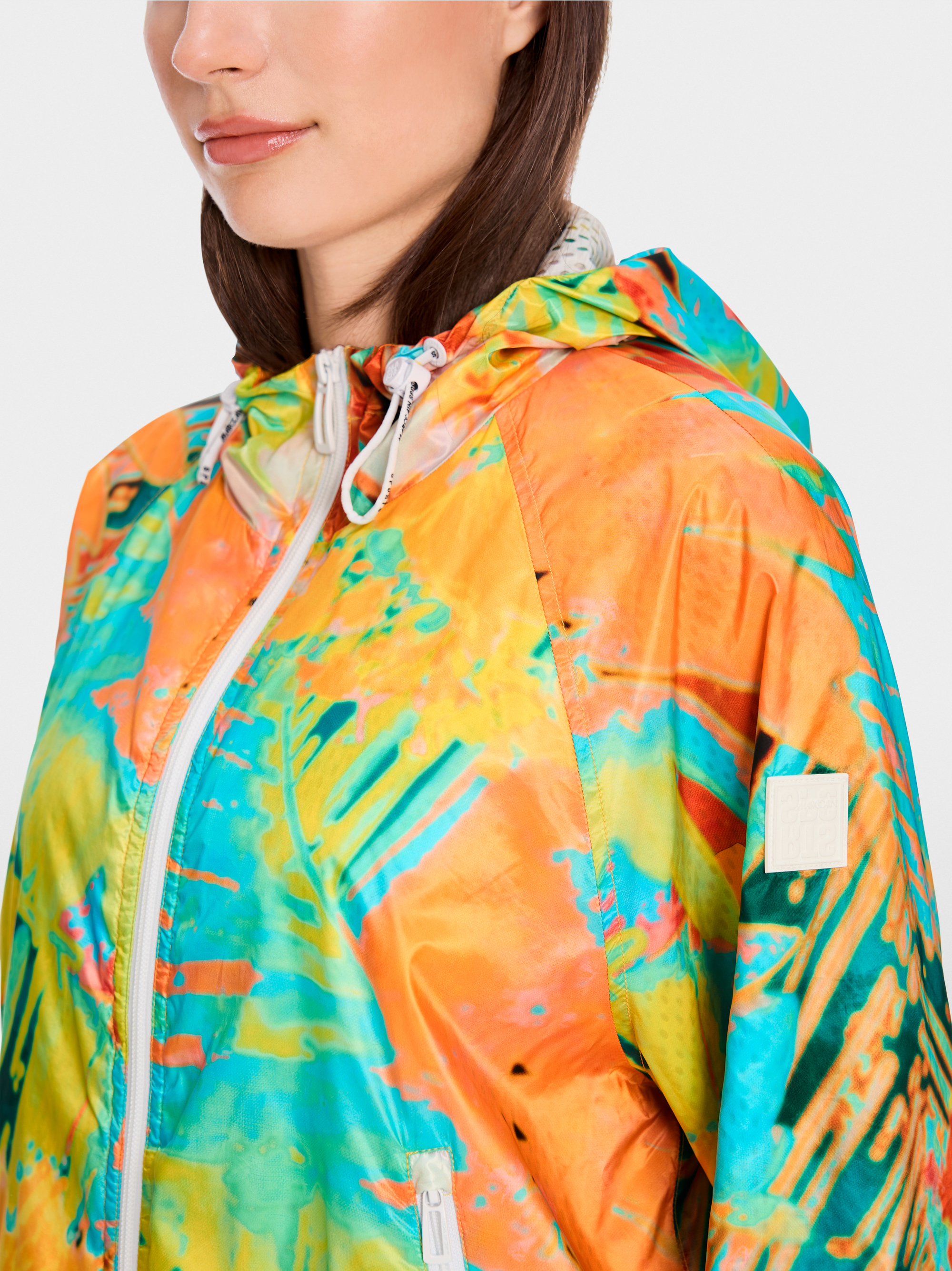 Marc-Cain Rethink Together outdoor jacket to go