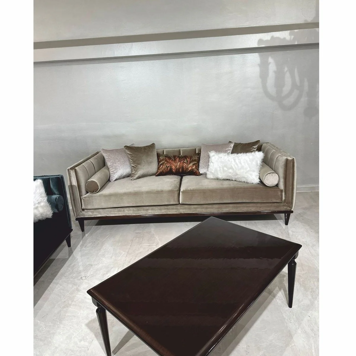 Casa Padrino Sof¨¢ Art Deco de Lujo en Terciopelo Verde Oliva / Marr¨®n Oscuro 235 cm - Muebles de Sal¨®n