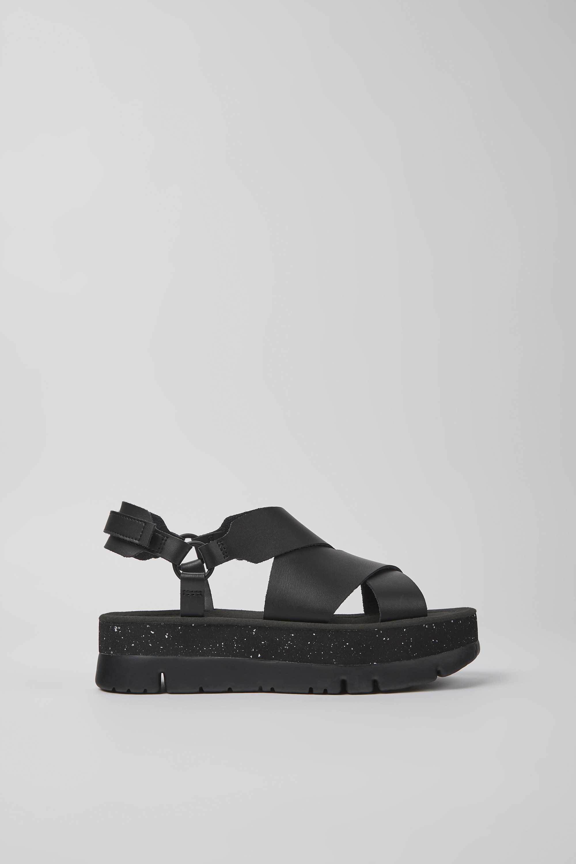 Oruga Up - Black leather sandals for women