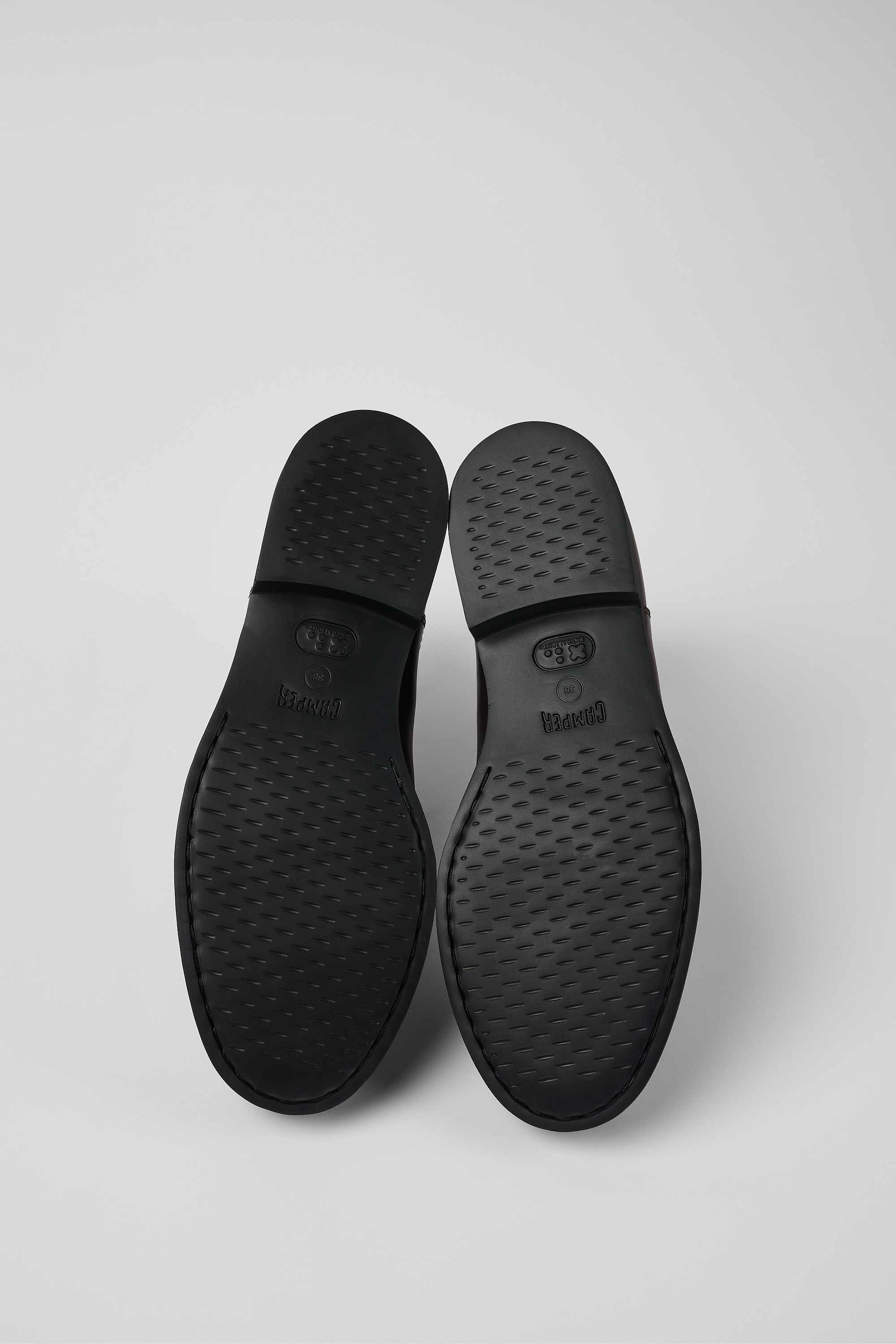 Iman - Burgundy leather Chelsea boots for women