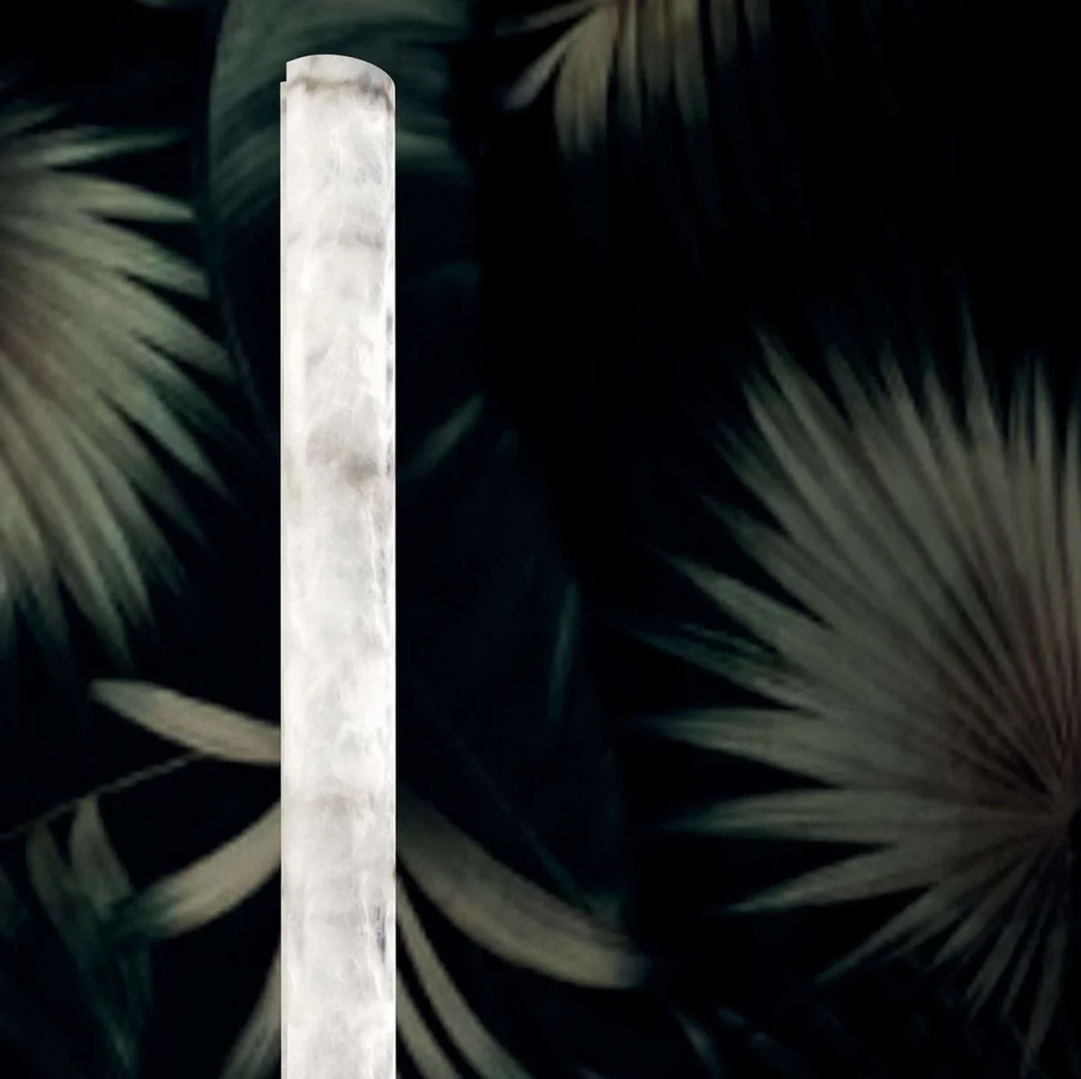 Casa Padrino l¨¢mpara de pie LED de lujo alabastro / negro A. 185 cm - Hecho en Italia