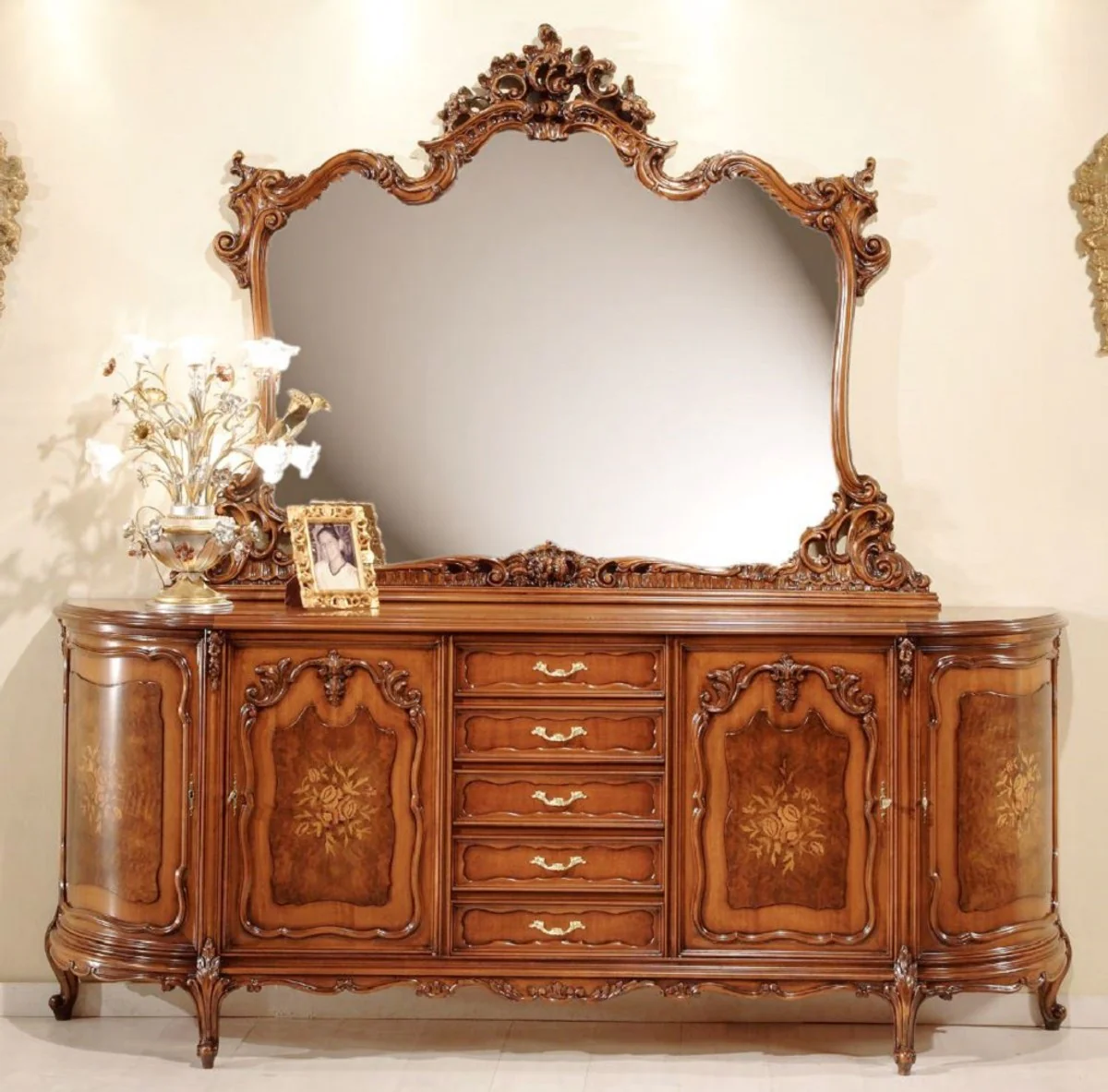 Casa Padrino aparador barroco de lujo con espejo marrón - Magnífico mueble de madera maciza con espejo de pared - Muebles de Hotel Barrocos Hechos a Mano - Calidad de Lujo - Hecho en Italia