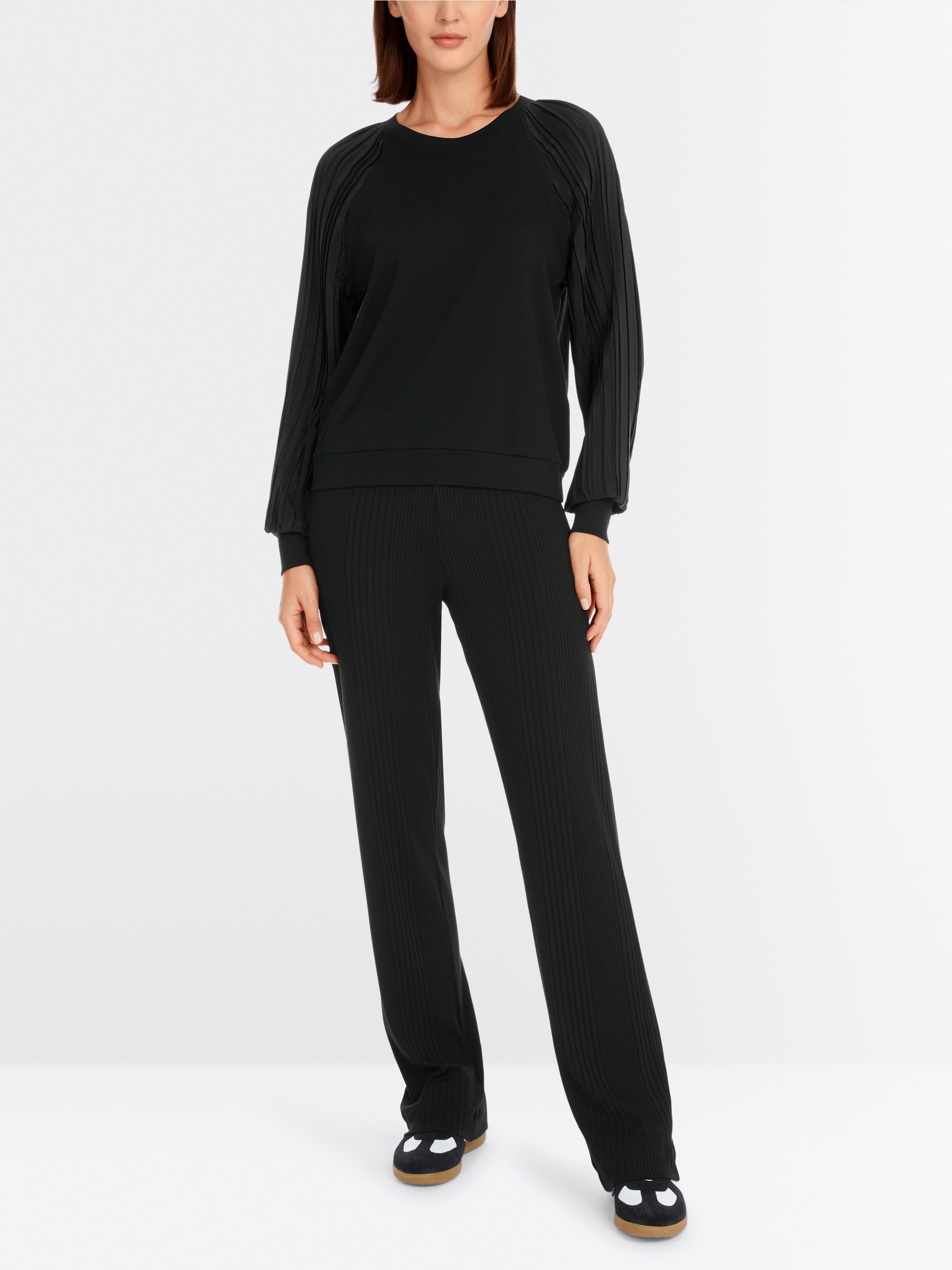 Marc-Cain Plain blouse with pleated sleeves
